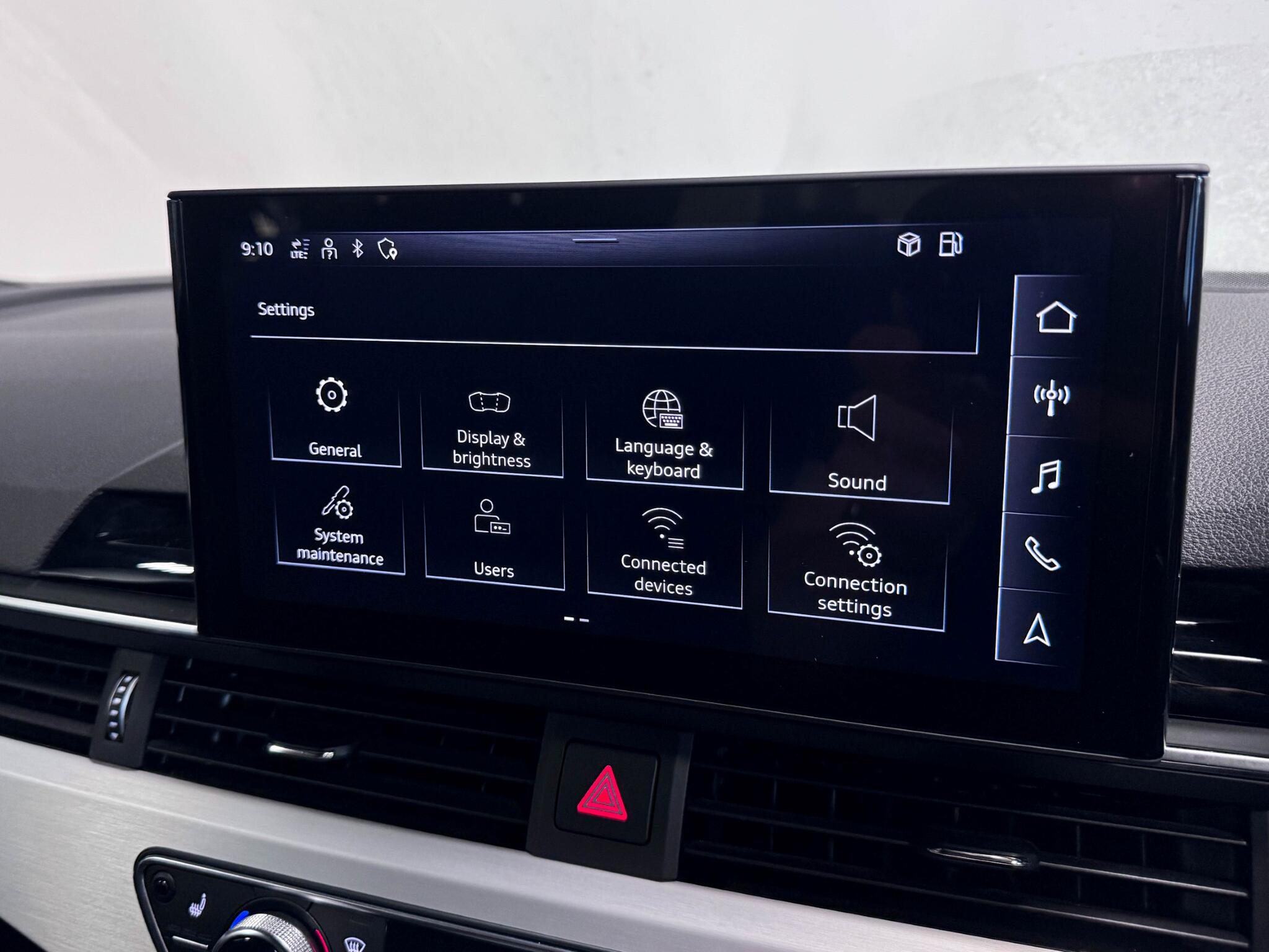 Audi A4 view 57