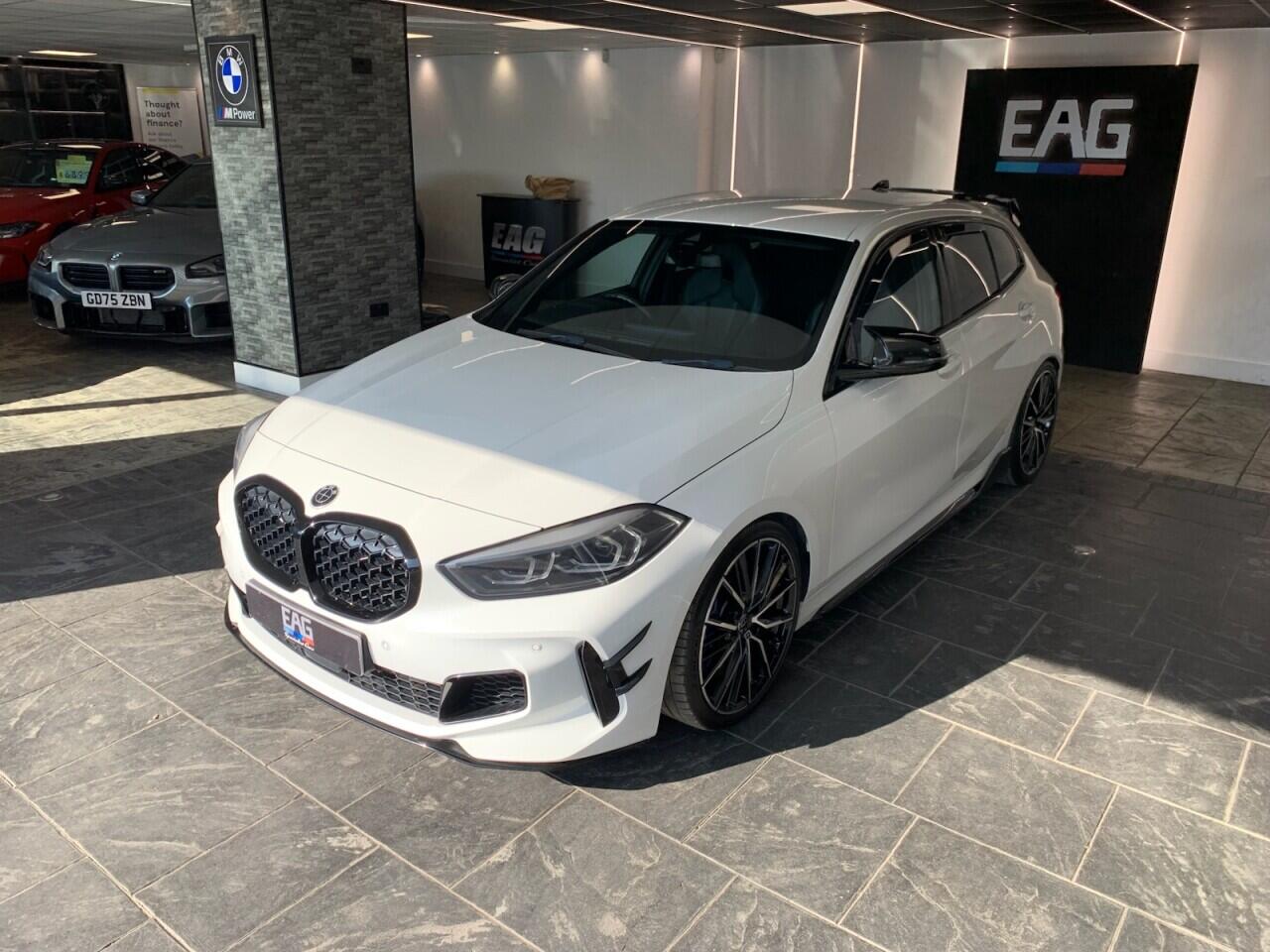 BMW 1 Series view 11