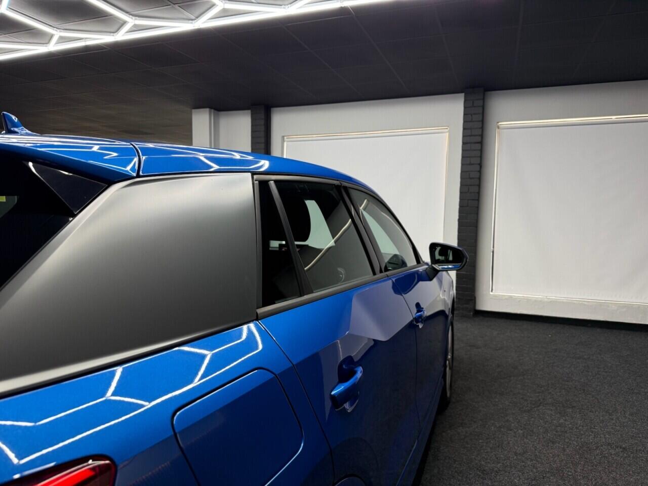 Audi Q2 view 14