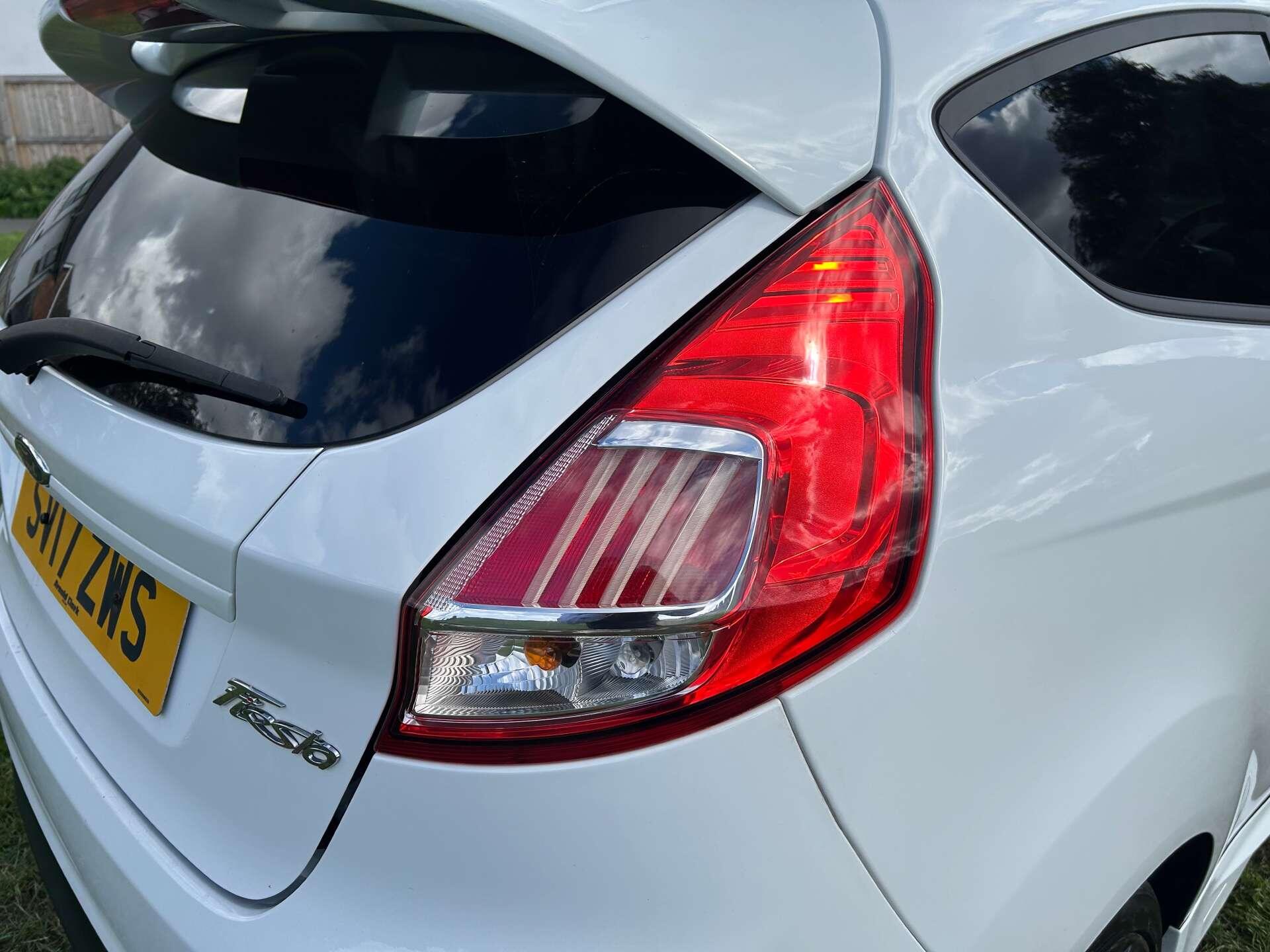 Ford Fiesta view 16
