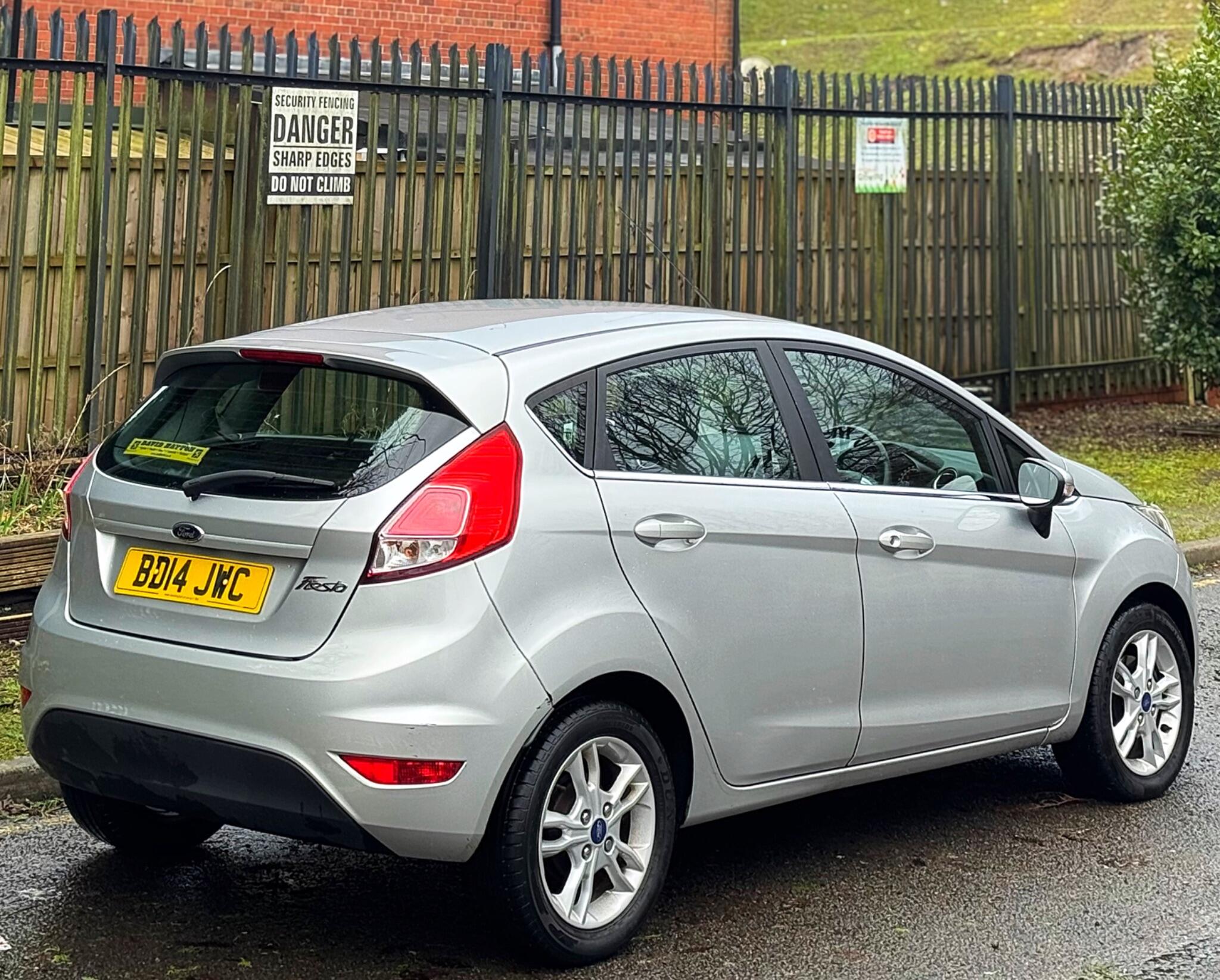 2014 Ford Fiesta 1.5 TDCi Zetec Euro 5 5dr image 30