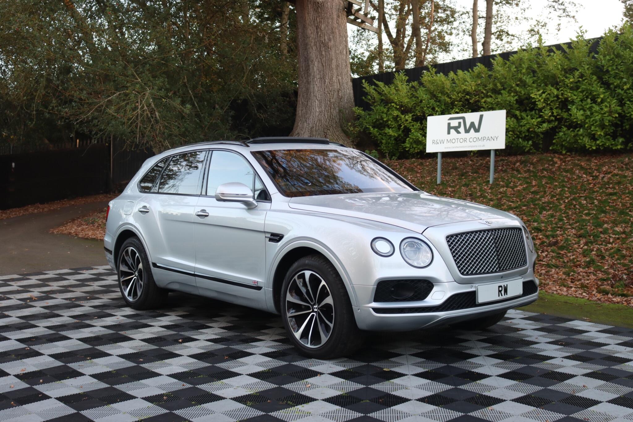 Bentley Bentayga view 51