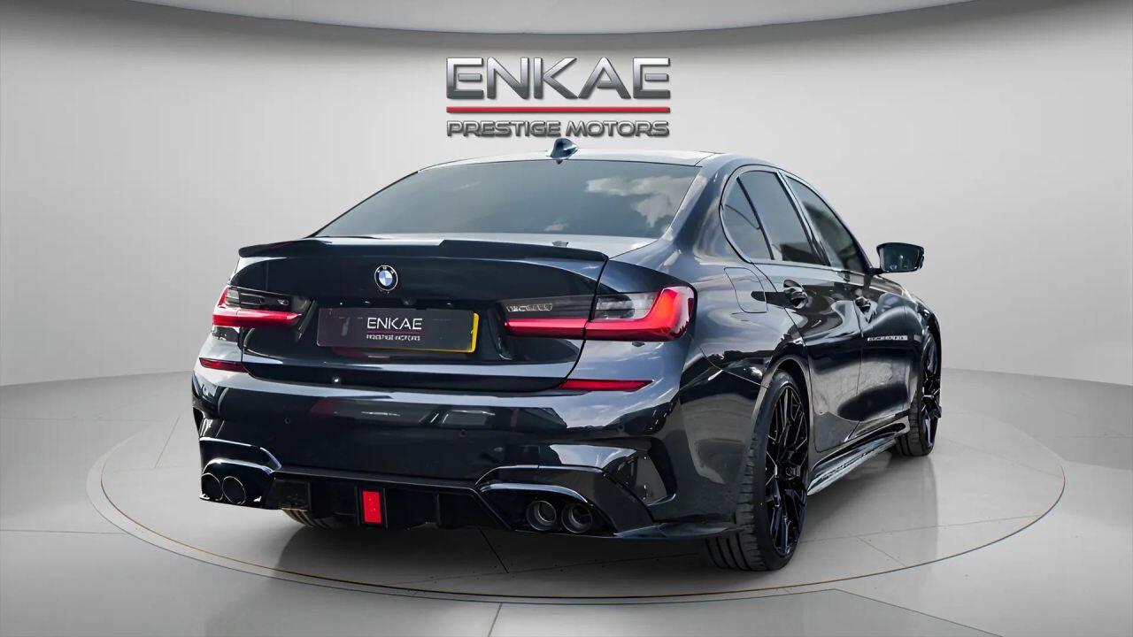 BMW 3 Series view 4