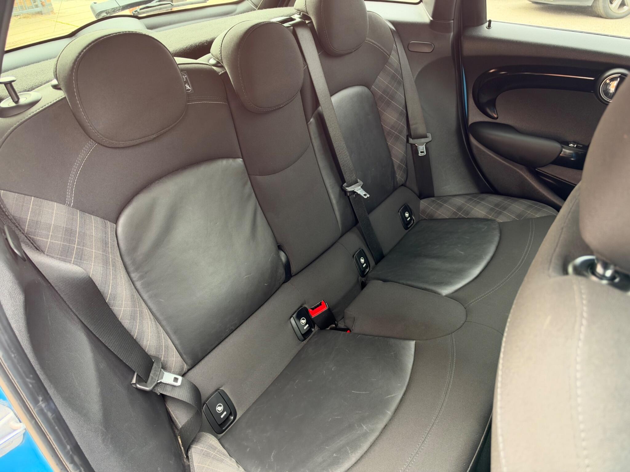 Mini Hatch view 15