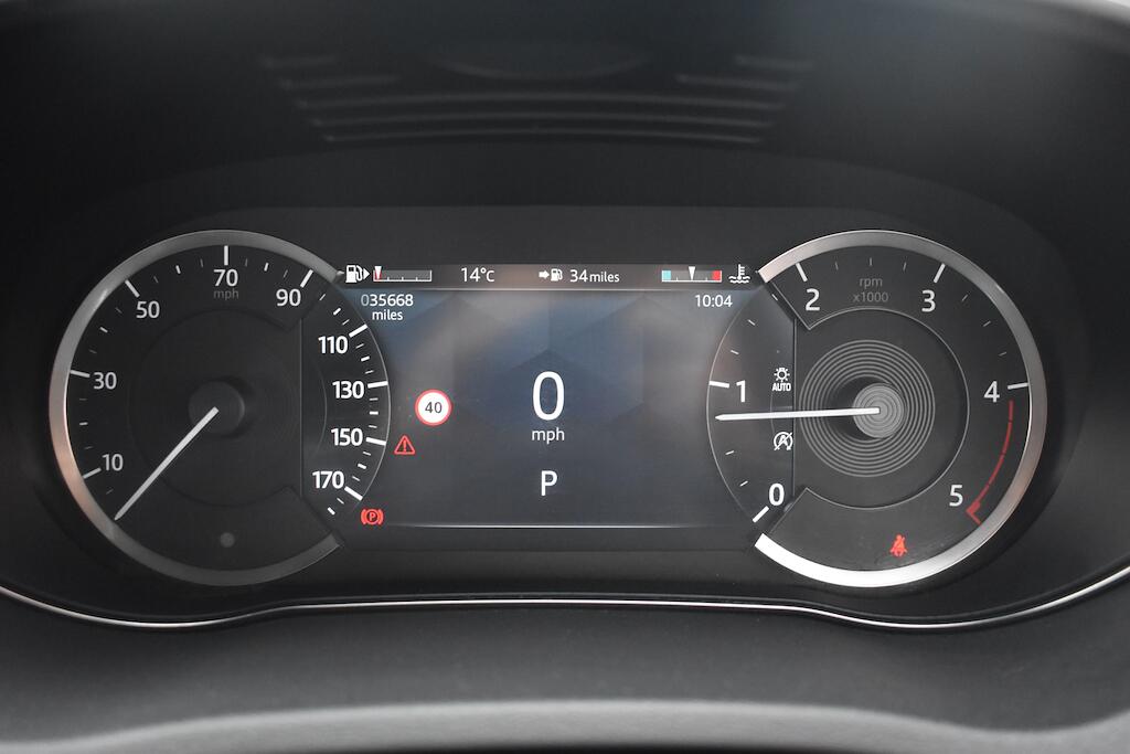 Jaguar E-Pace view 49