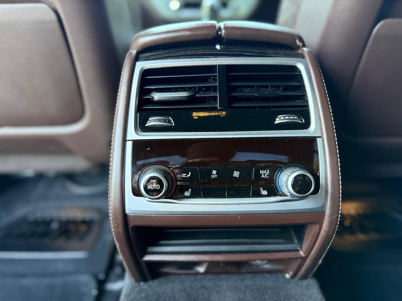 BMW 7 Series view 55