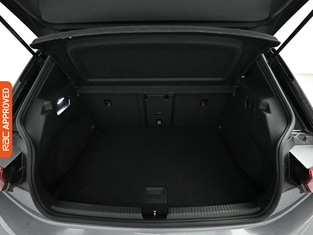 Volkswagen ID.3 view 29