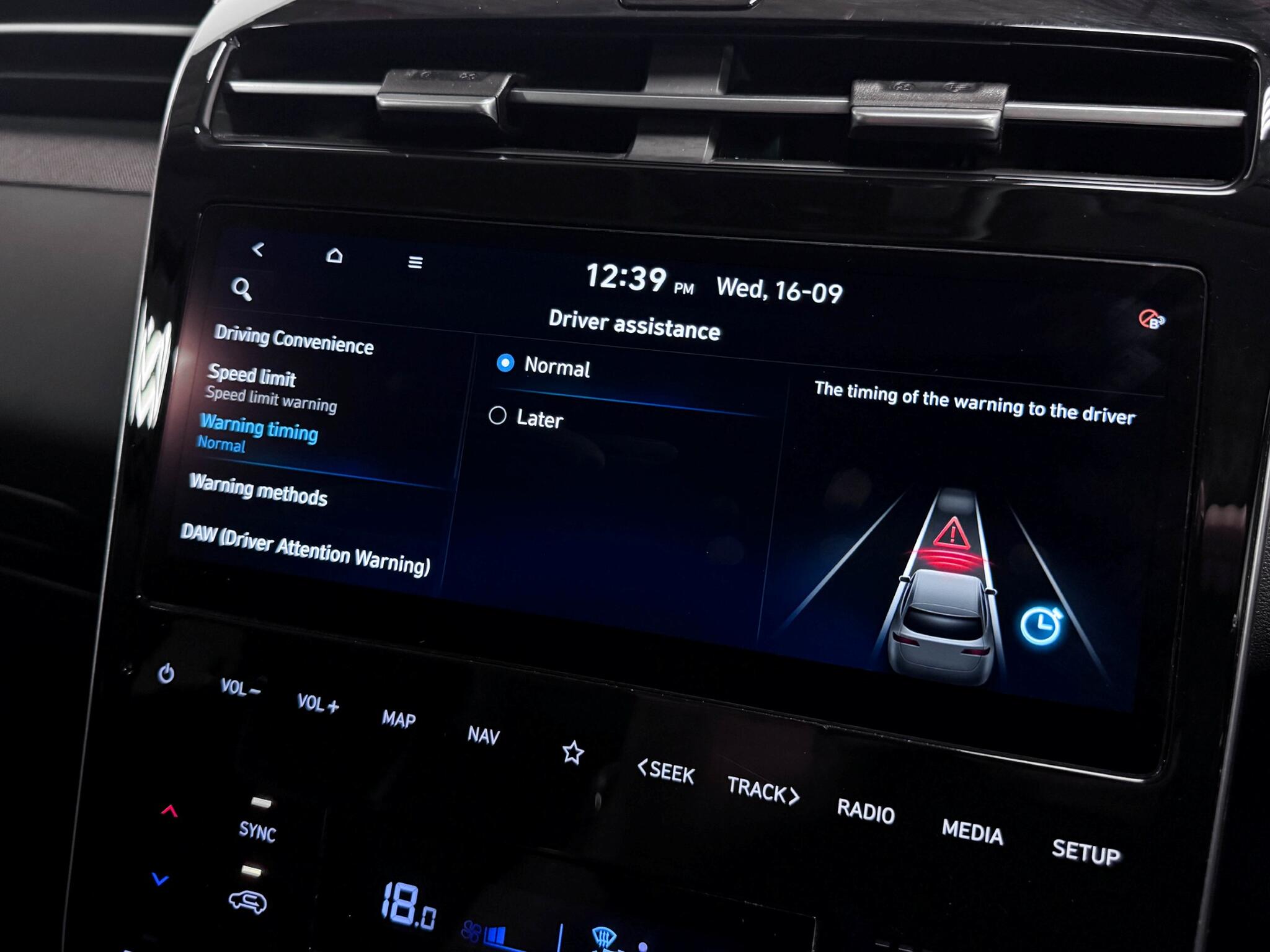Hyundai Tucson view 50