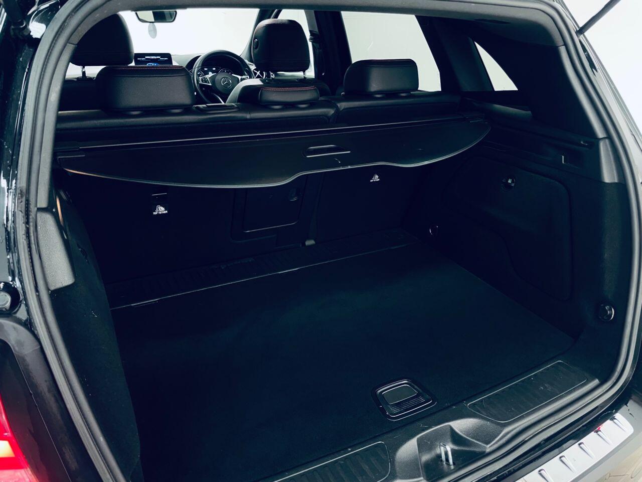 Mercedes-Benz B-Class view 32