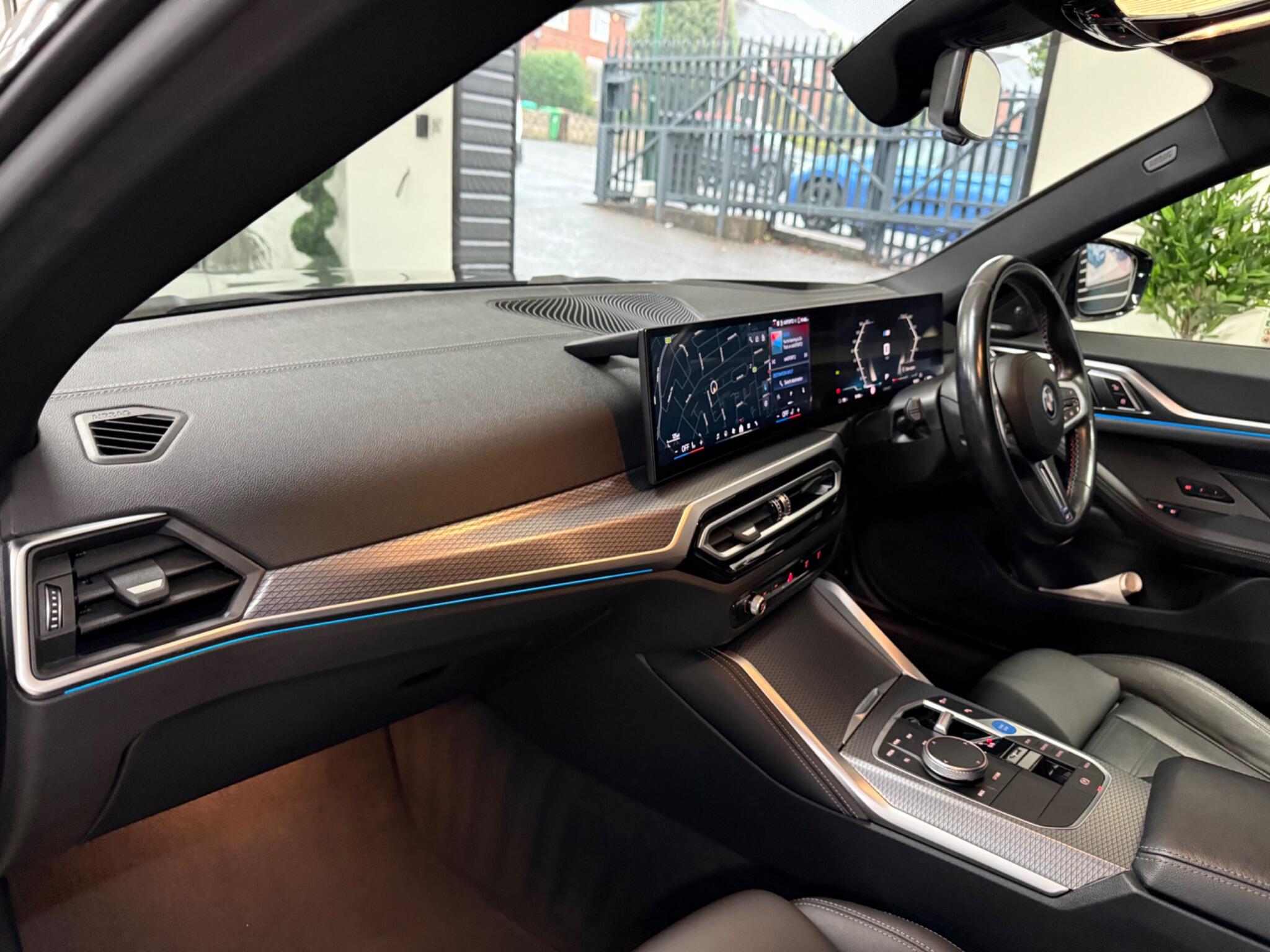 BMW I4 view 32