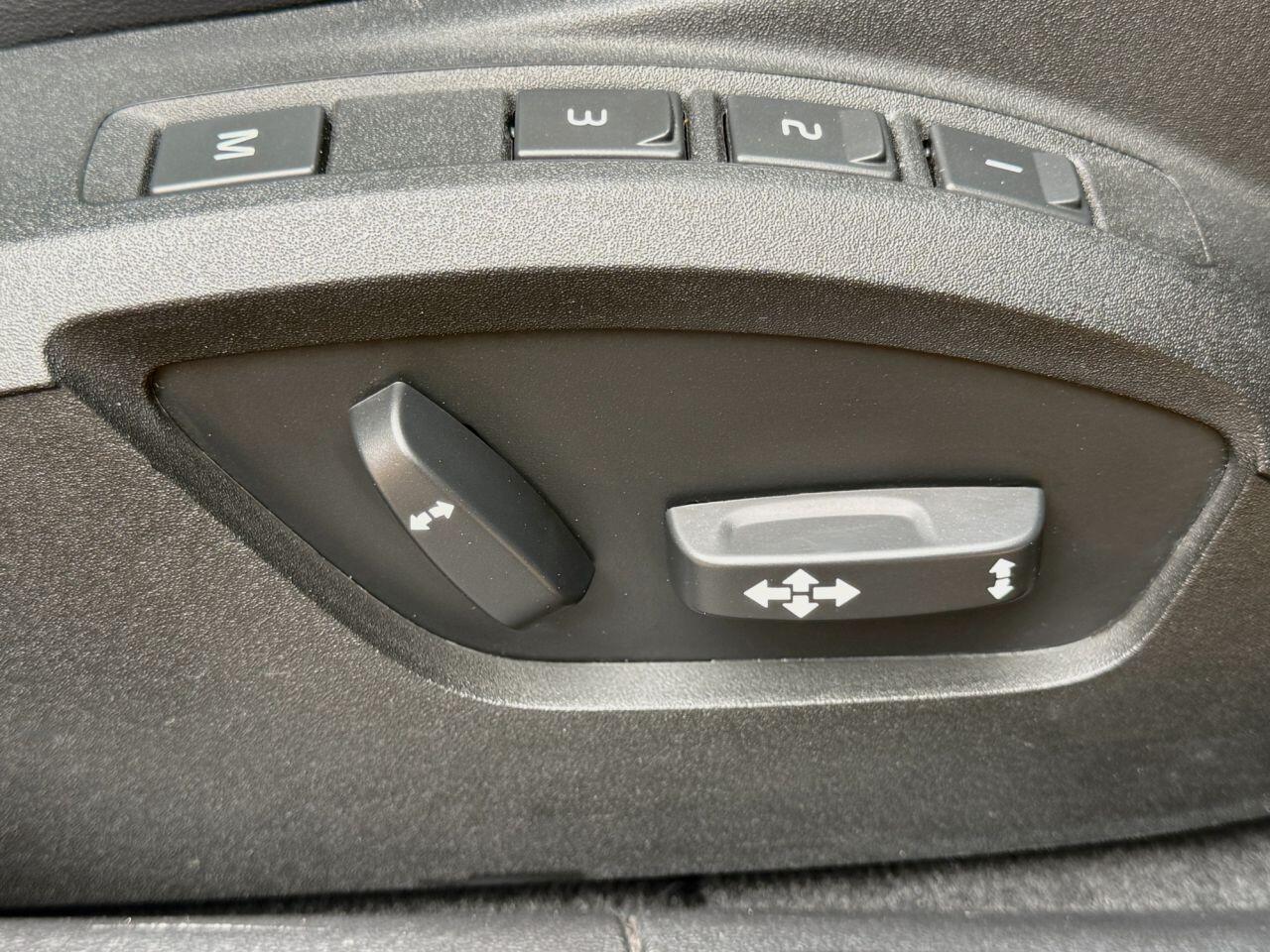 Volvo V40 view 21