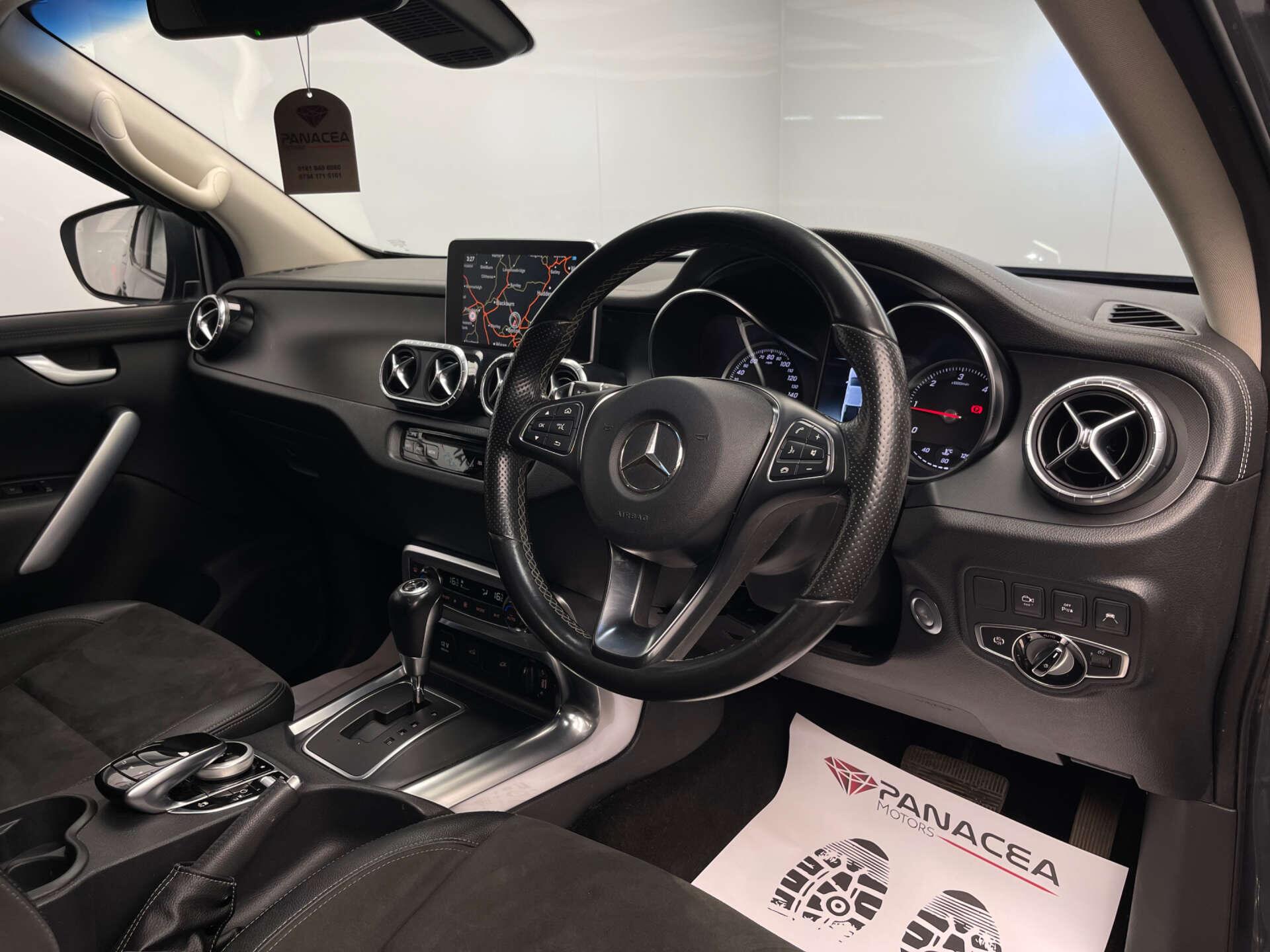 Mercedes-Benz X Class view 16