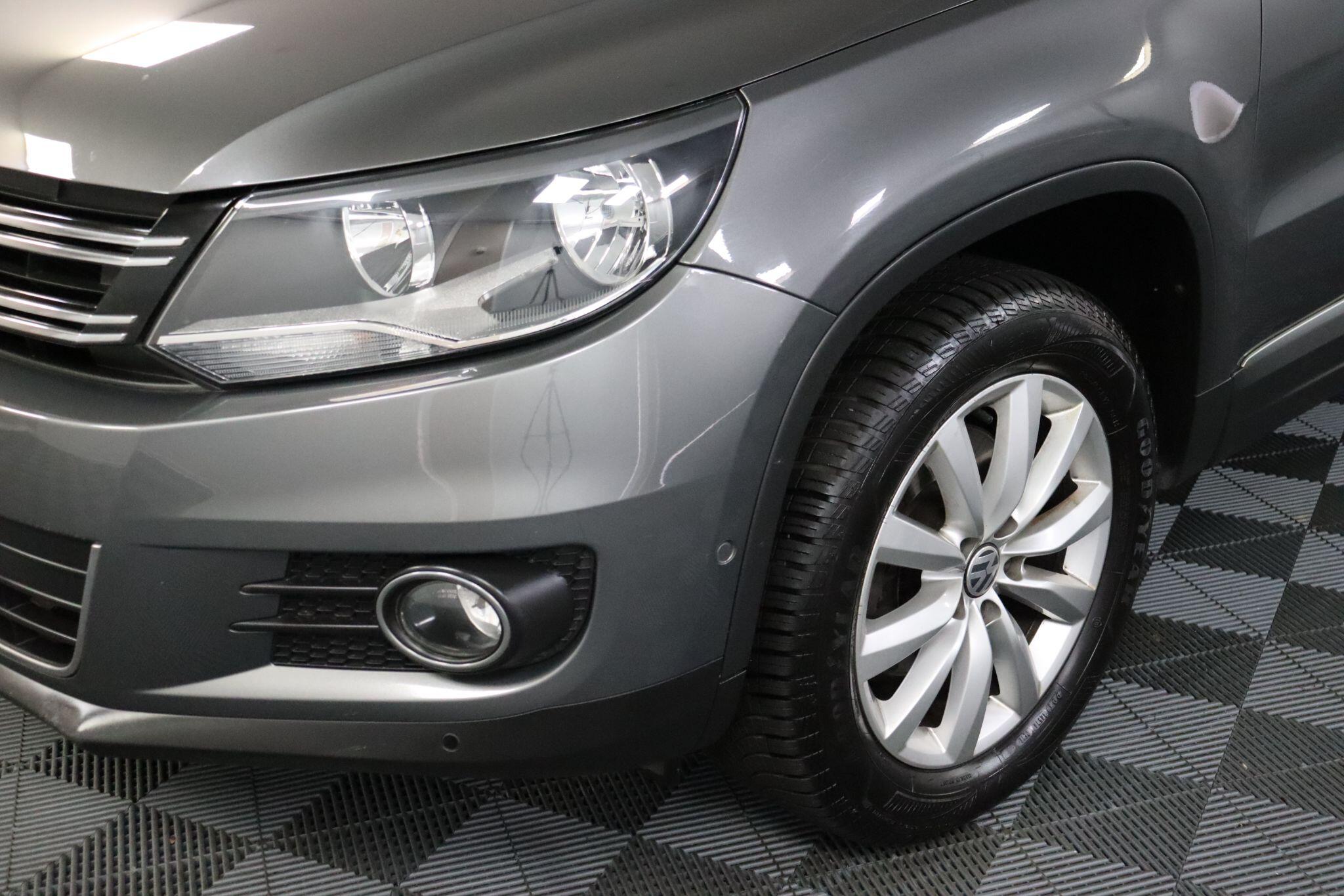 Volkswagen Tiguan view 31