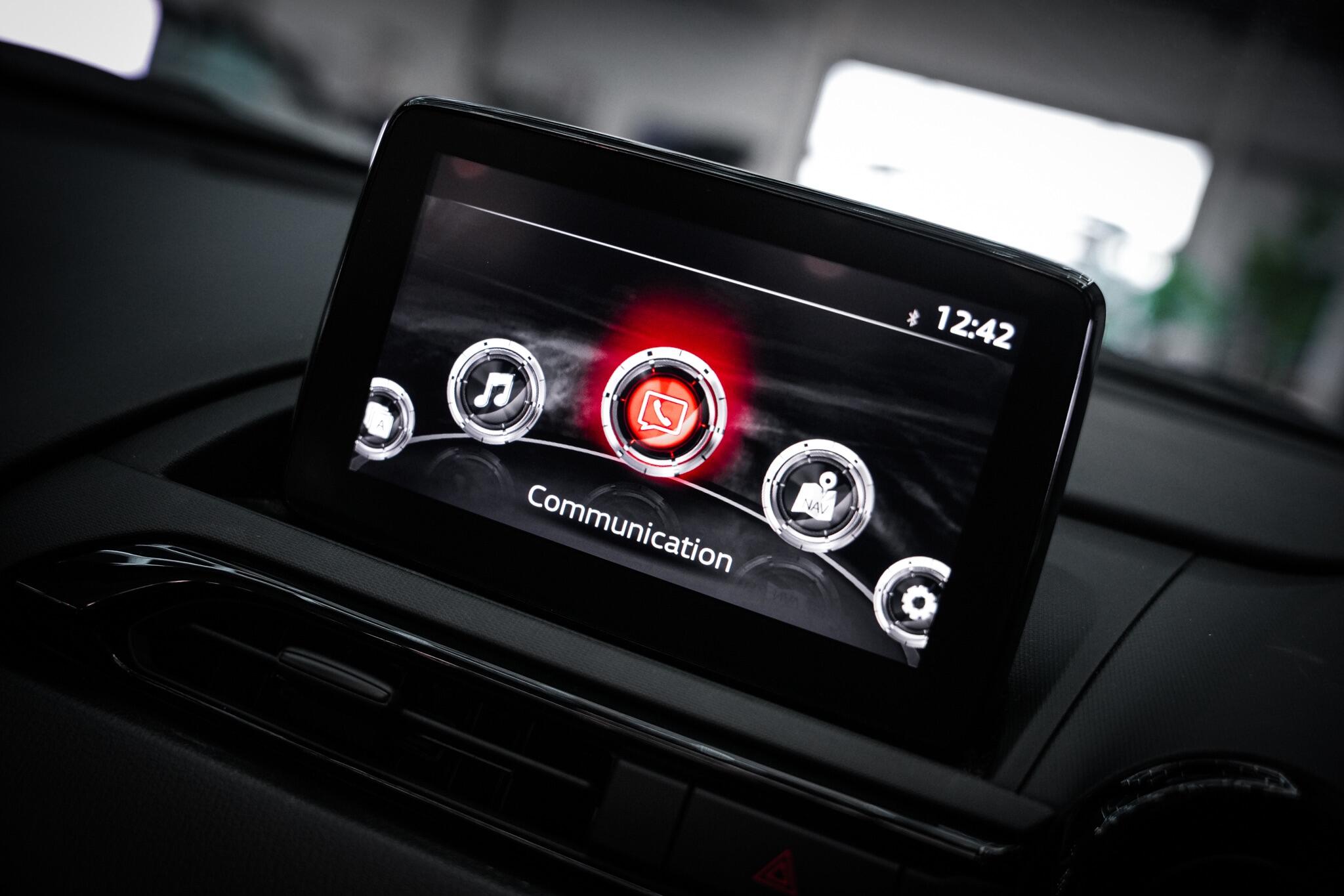 Mazda MX-5 view 9