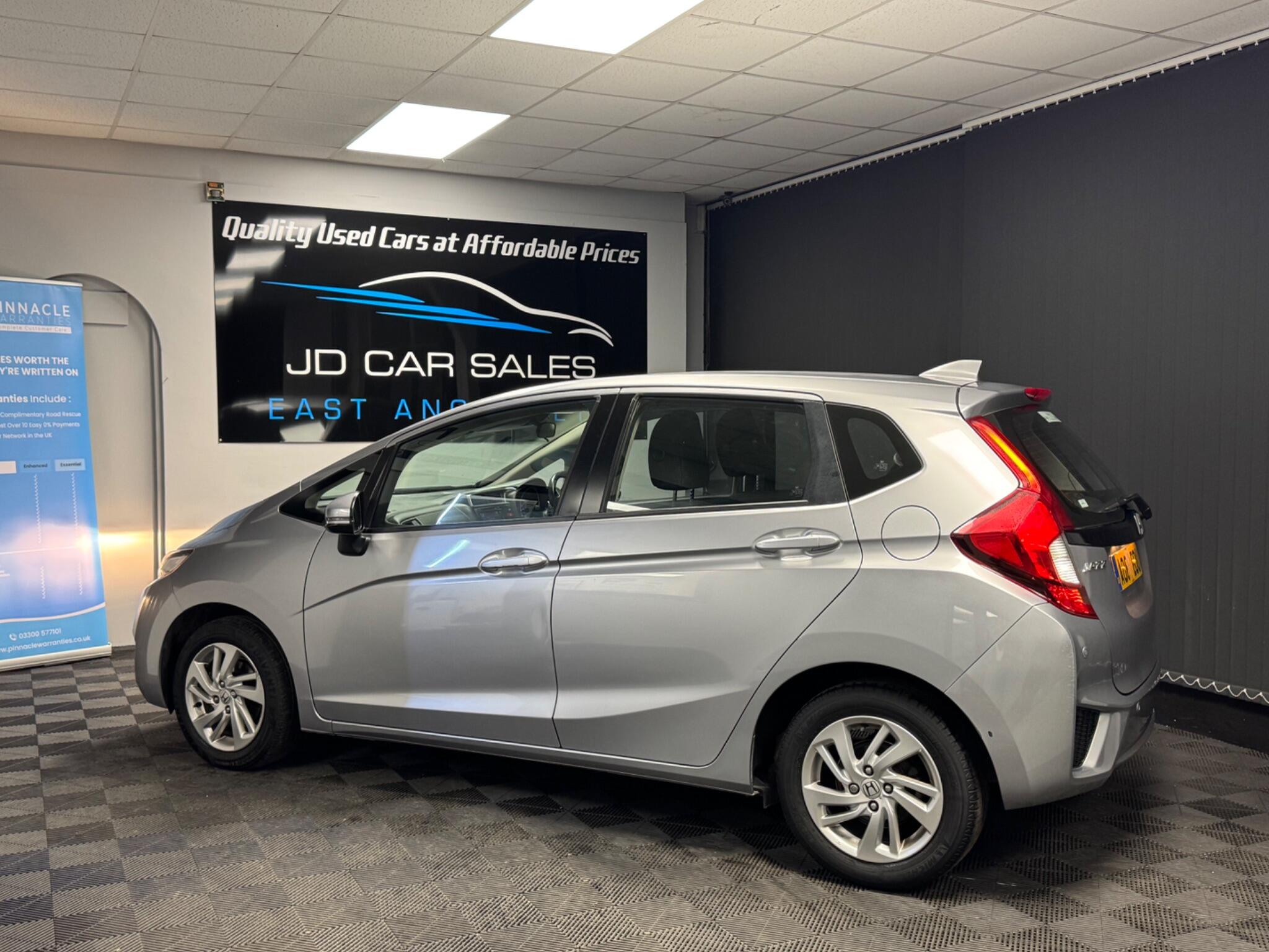 2017 Honda Jazz 1.3 i-VTEC SE CVT Euro 6 (s/s) 5dr • 52,600 miles image 8