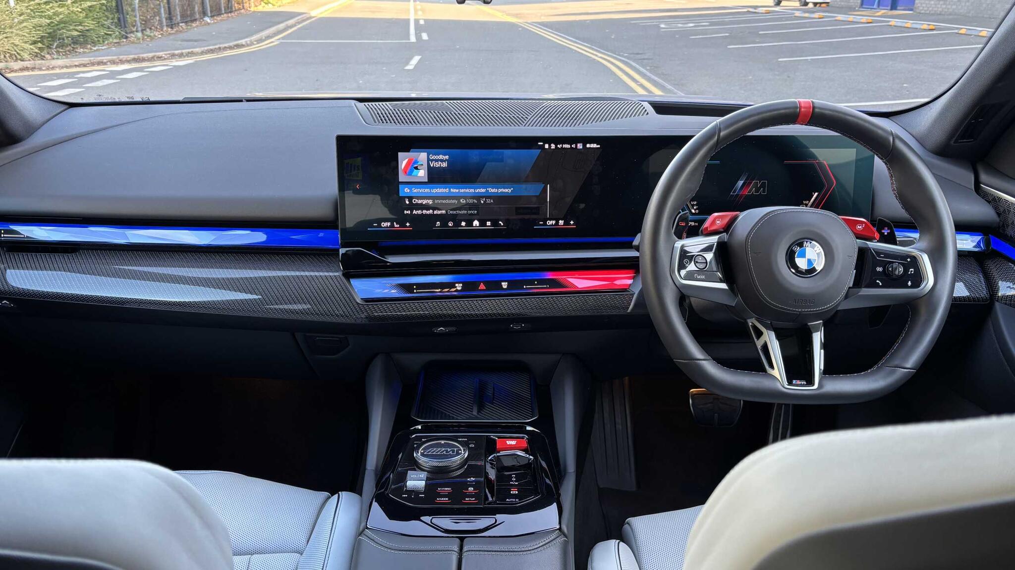 BMW M5 view 7