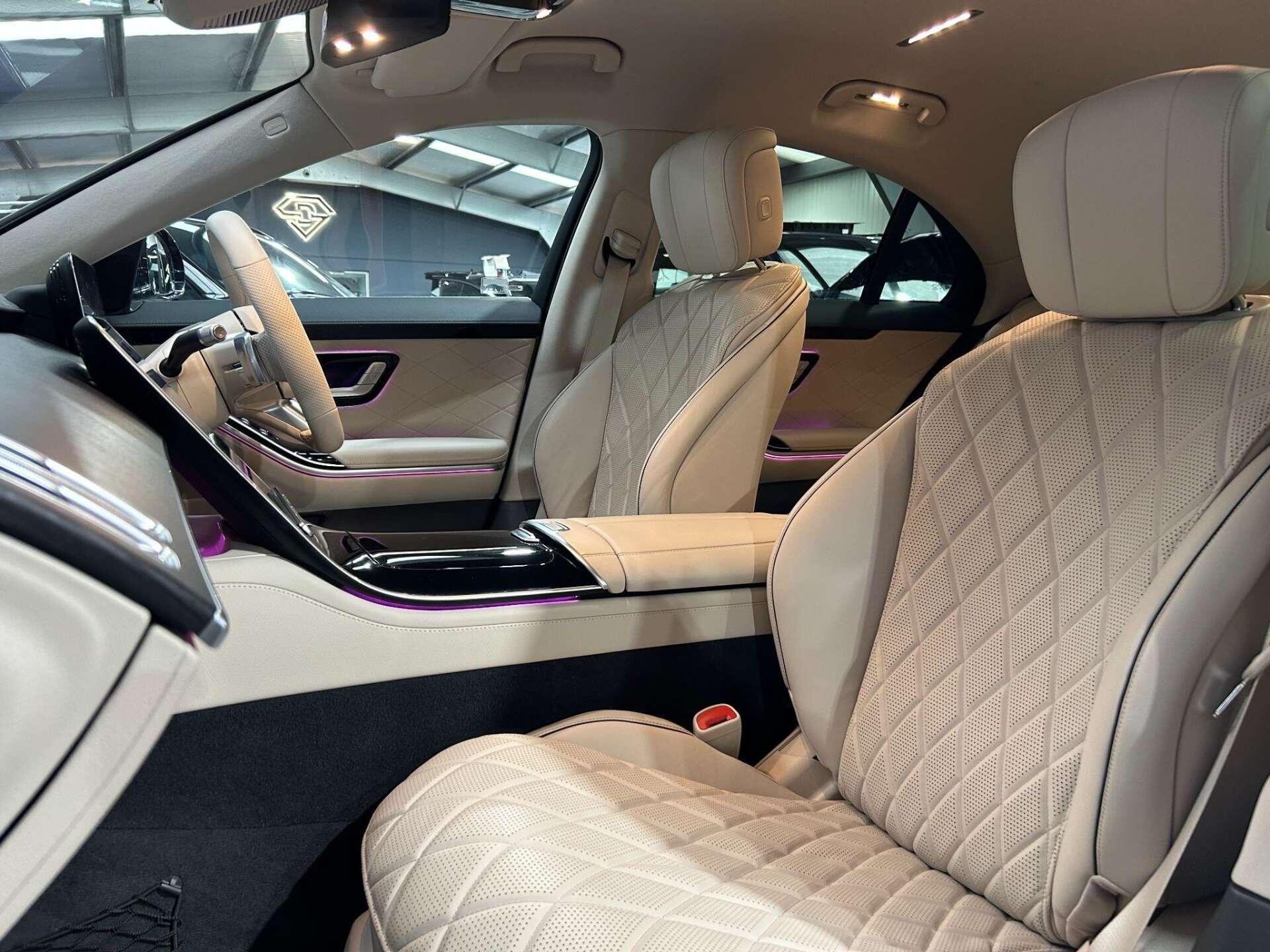 Mercedes-Benz S Class view 28