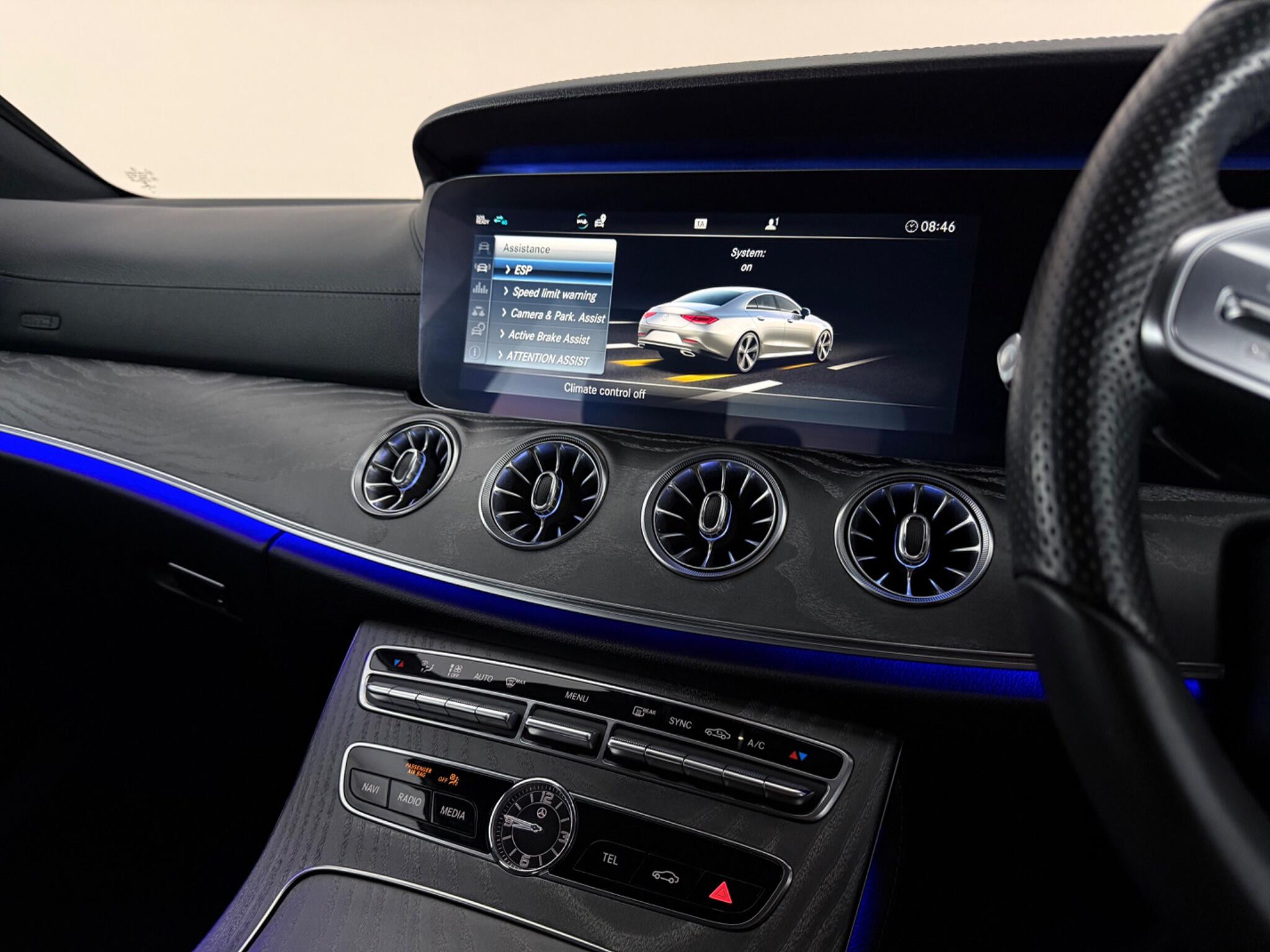 Mercedes-Benz CLS view 31