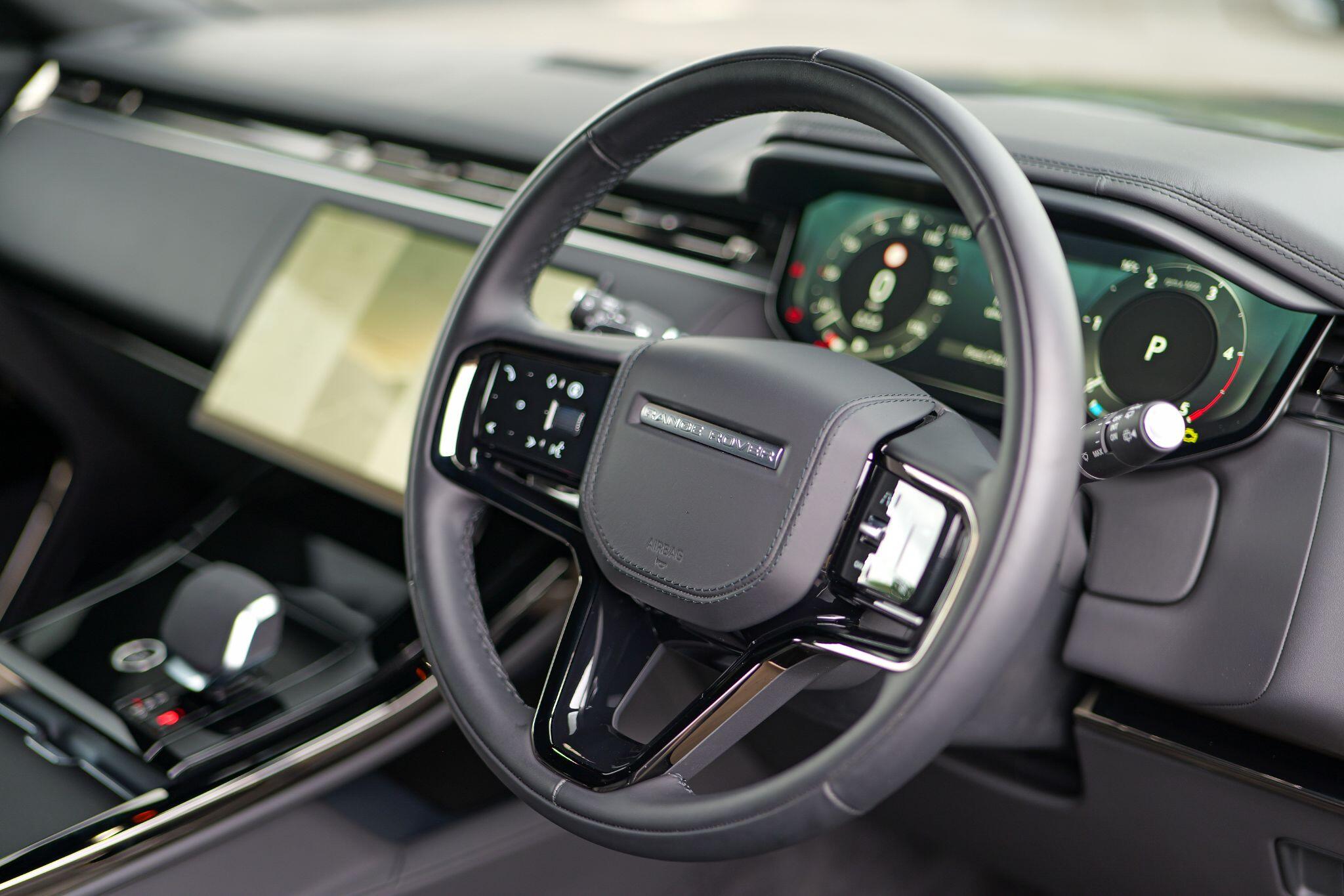Land Rover Range Rover Sport view 13