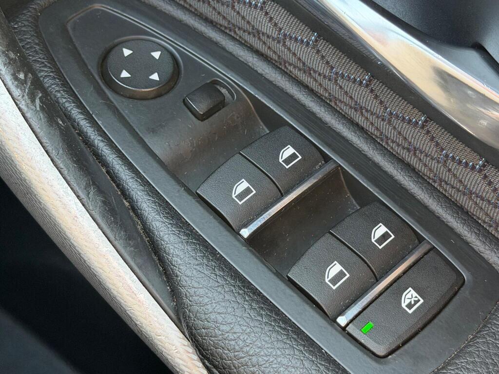 BMW 3 Series view 50