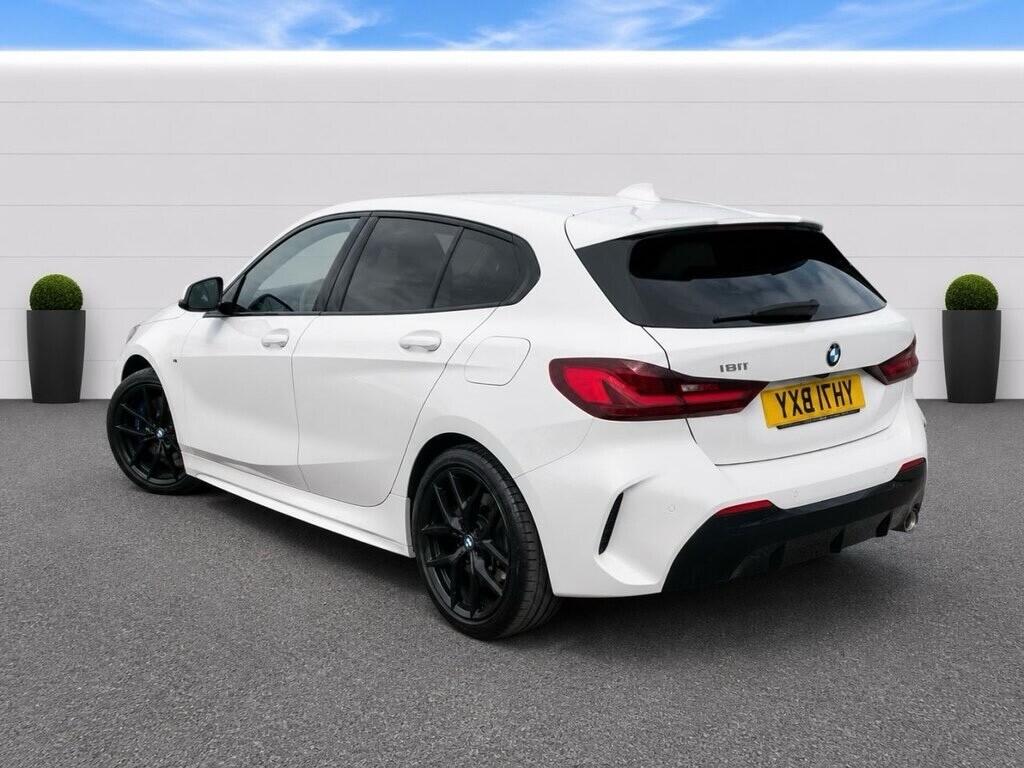 BMW 1 Series view 9