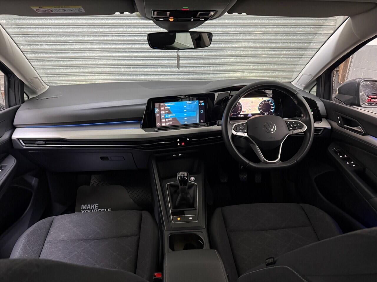 Volkswagen Golf view 10