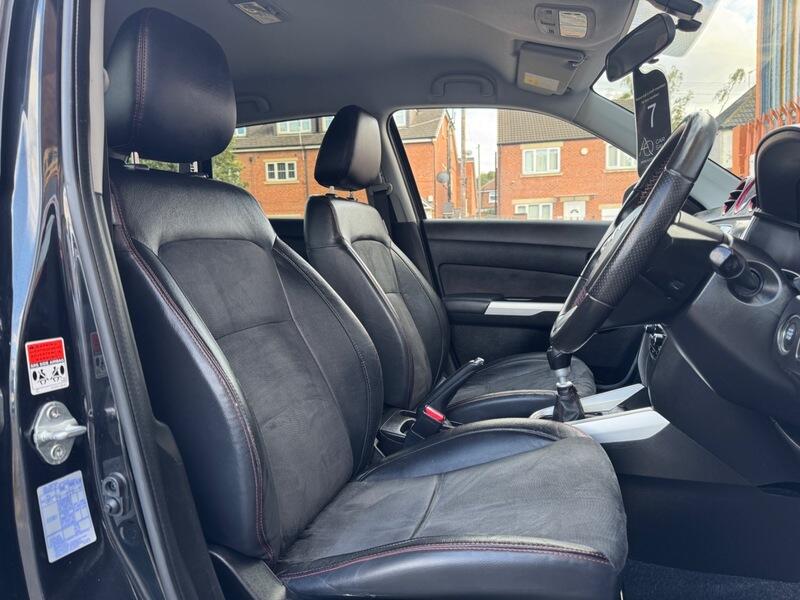 Suzuki Vitara view 16
