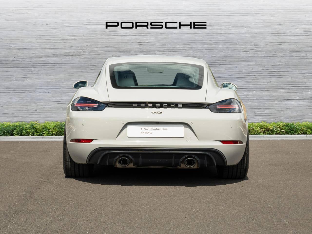 Porsche Cayman view 7