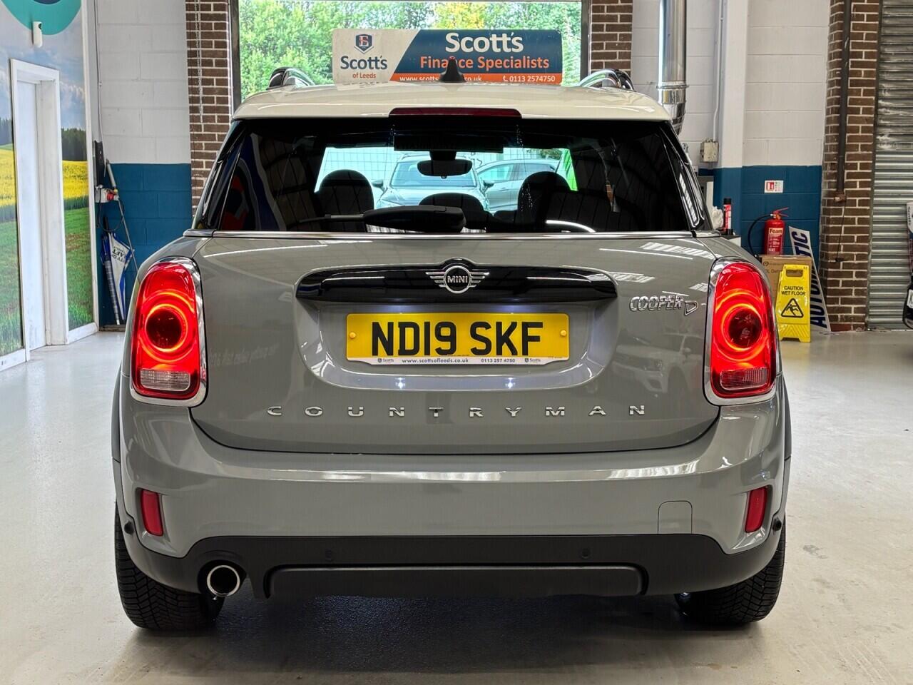 Mini Countryman view 6