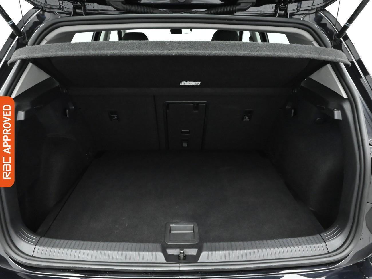 Volkswagen Golf view 25