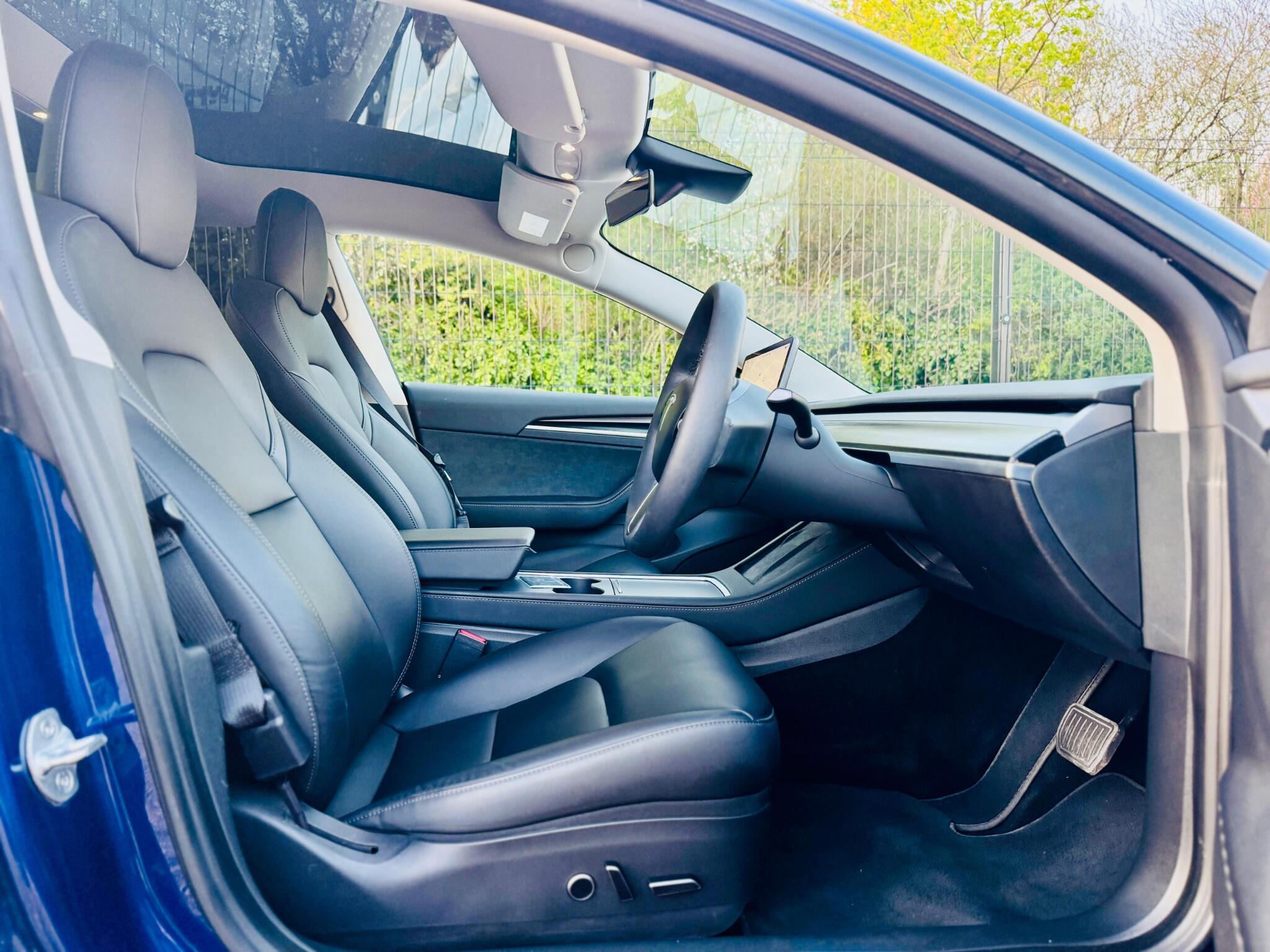 Tesla Model 3 view 18