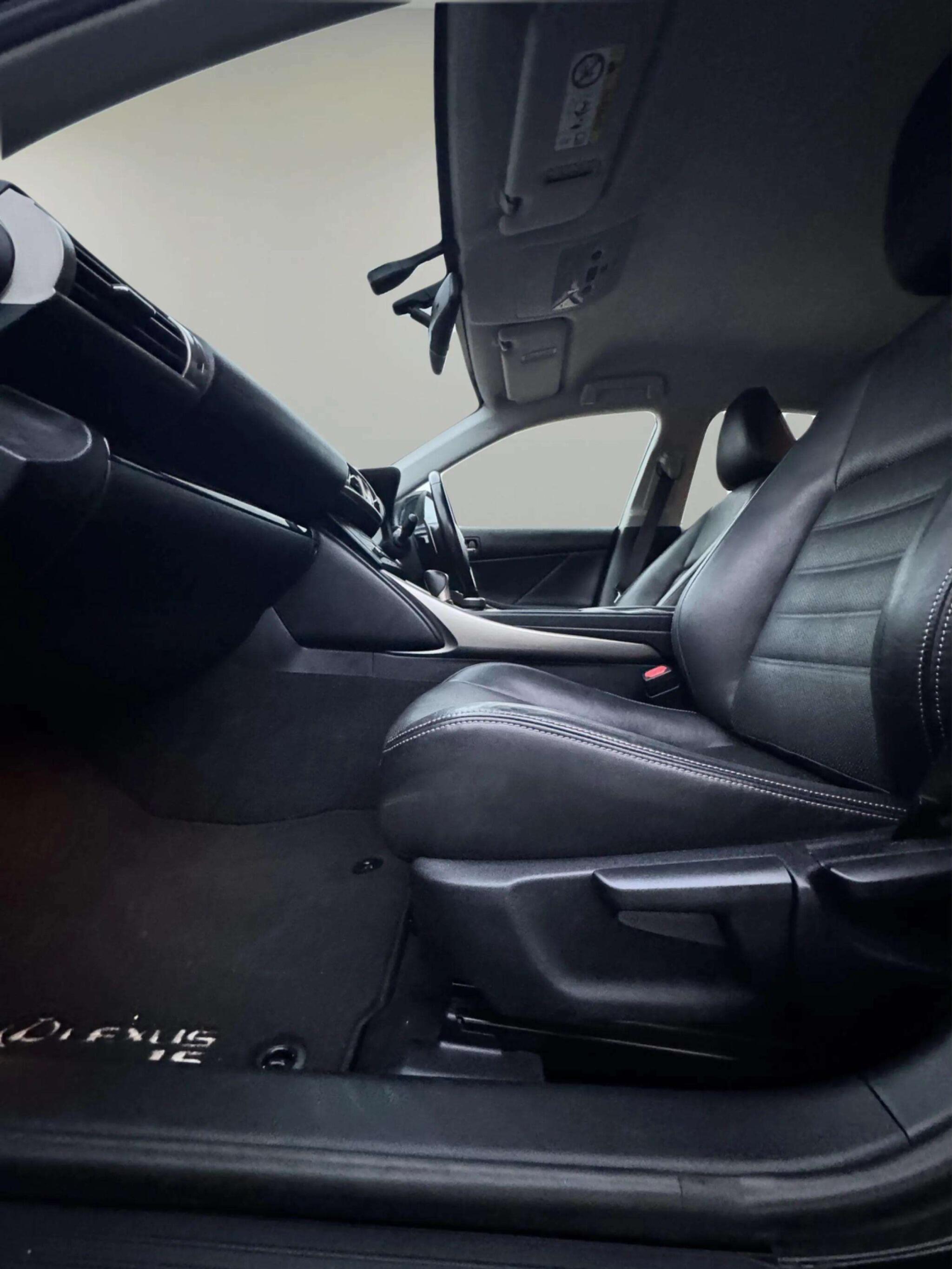 Lexus Is view 59