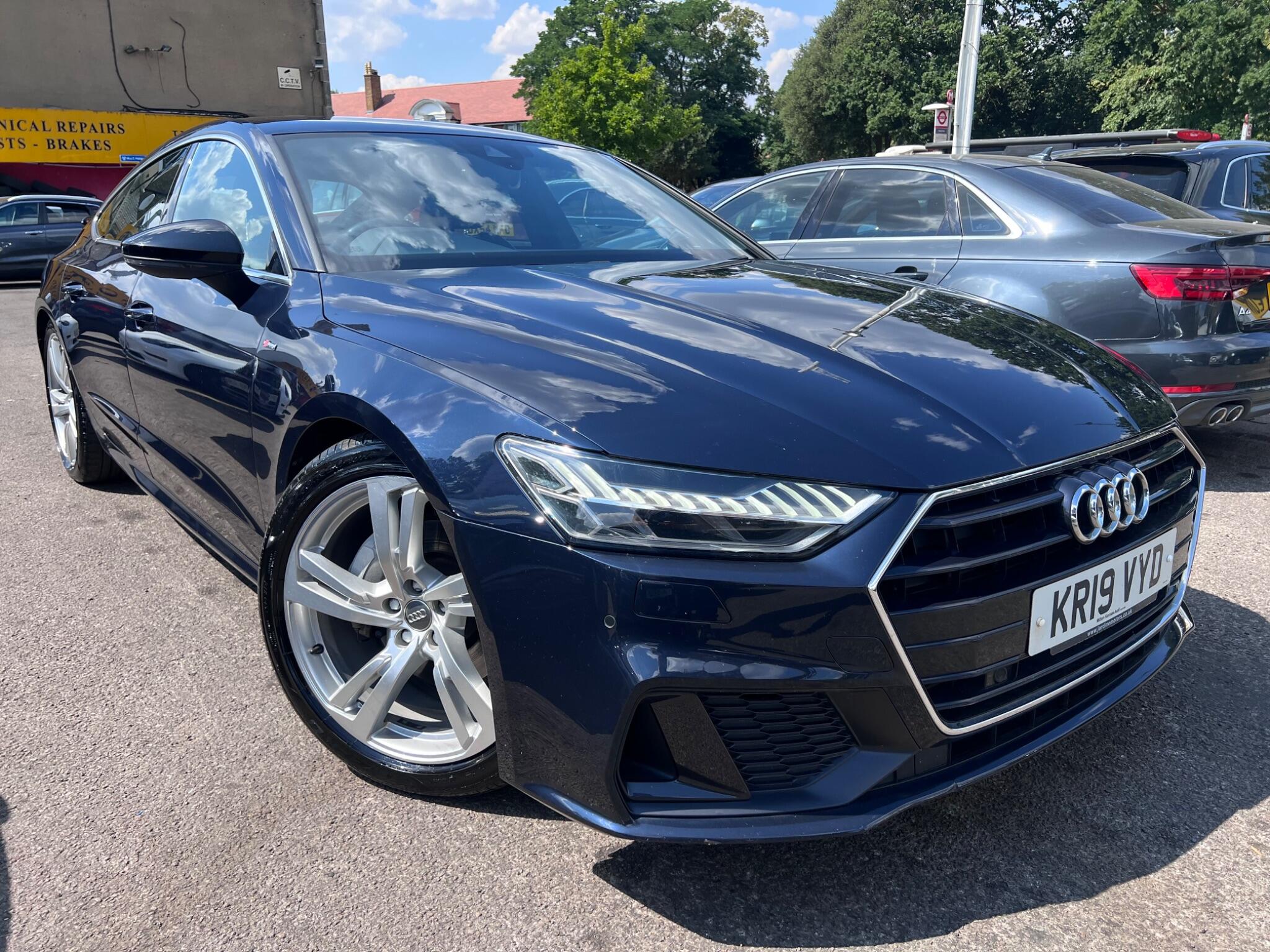 Audi A7 view 5