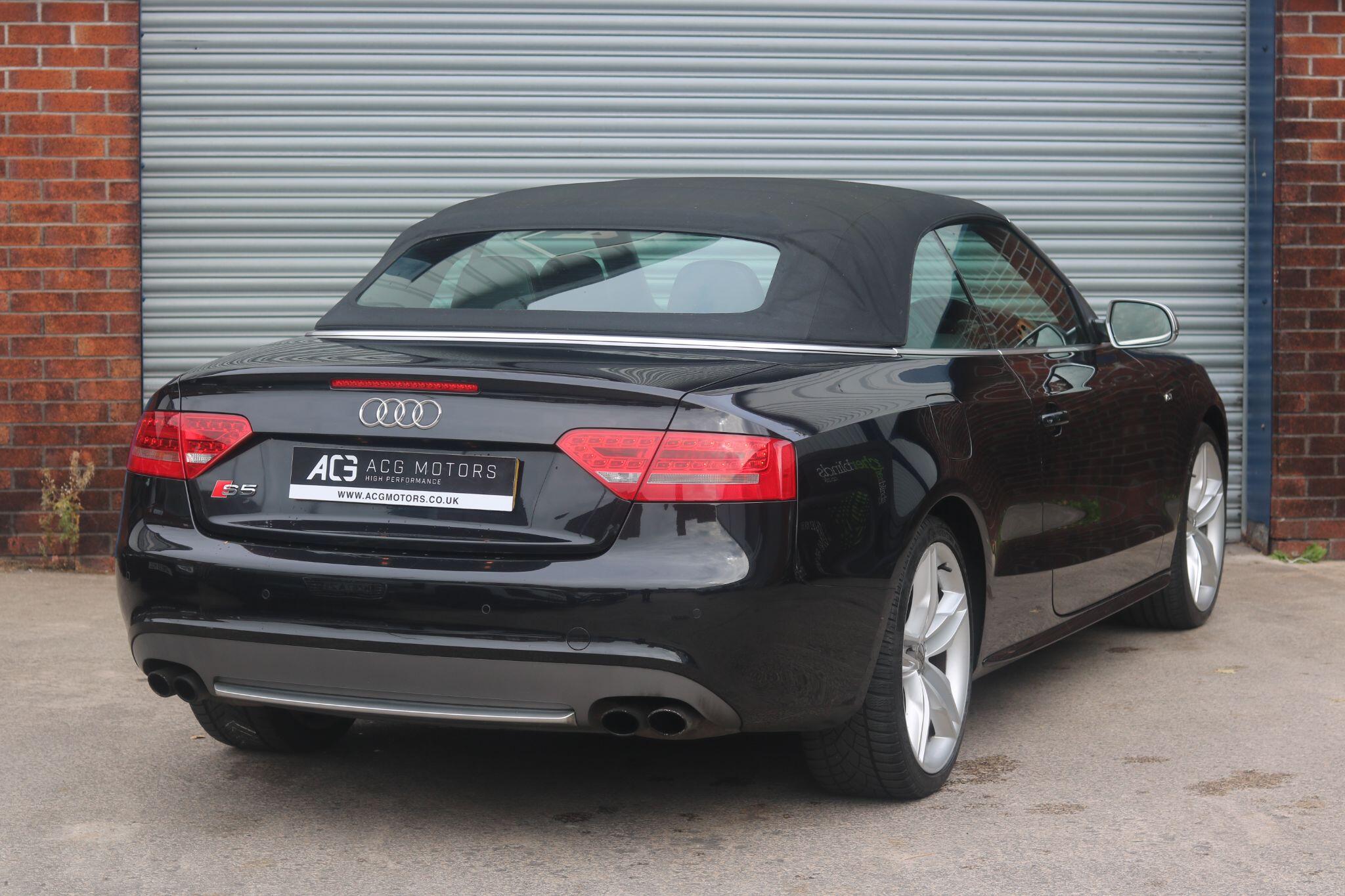 Audi S5 view 7