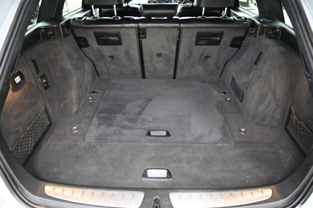 BMW 3 Series view 8
