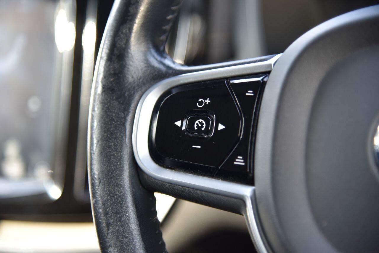 Volvo XC60 view 29