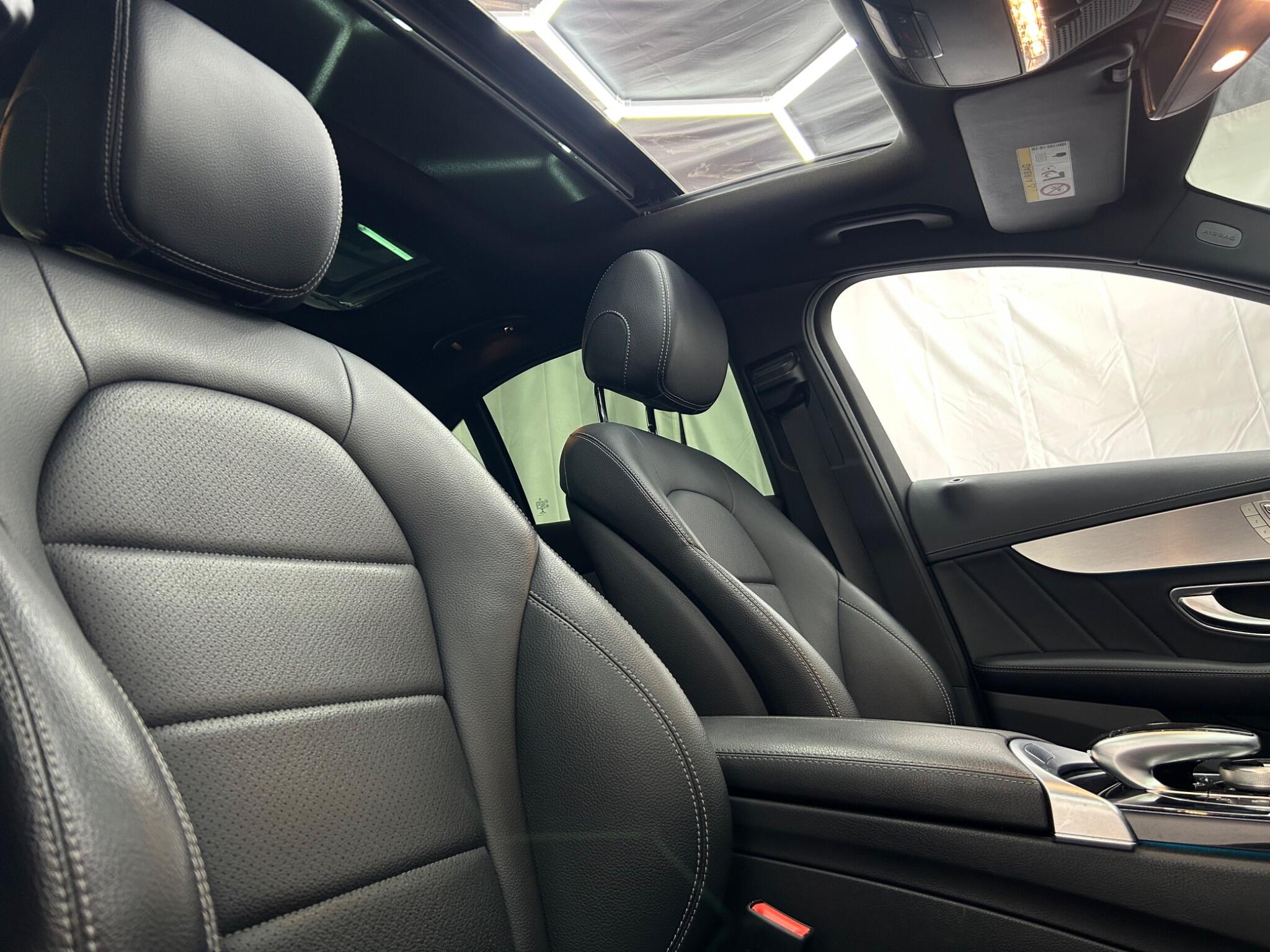 Mercedes-Benz C Class view 23