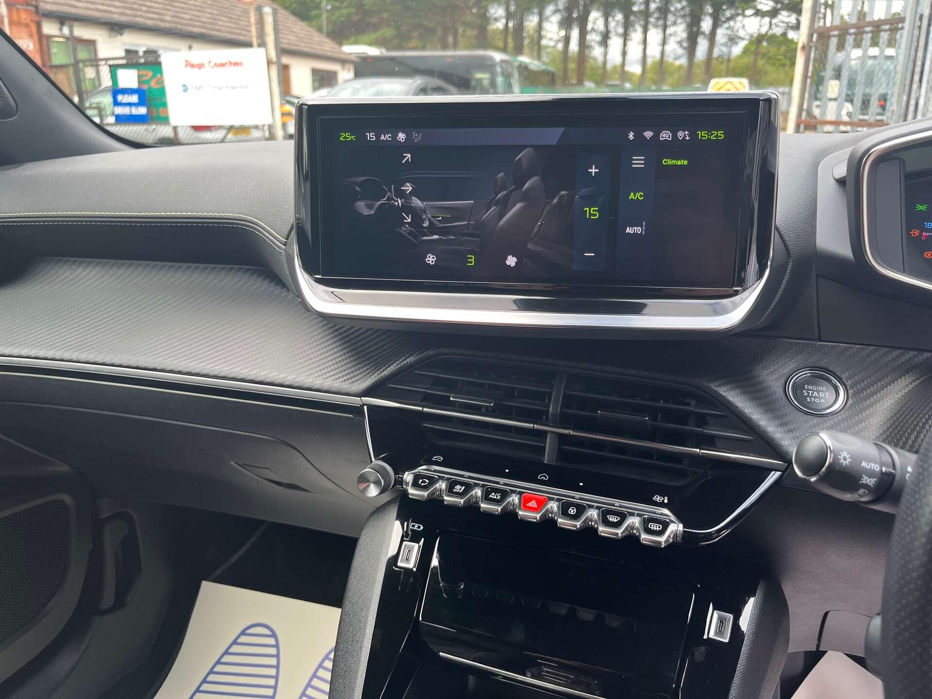 Peugeot 2008 view 33