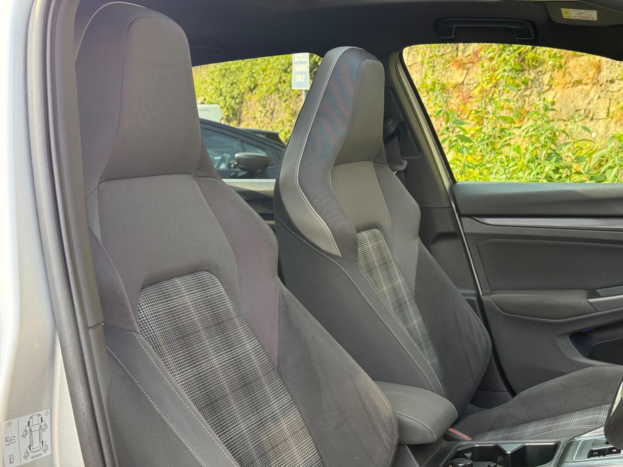 Volkswagen Golf view 12
