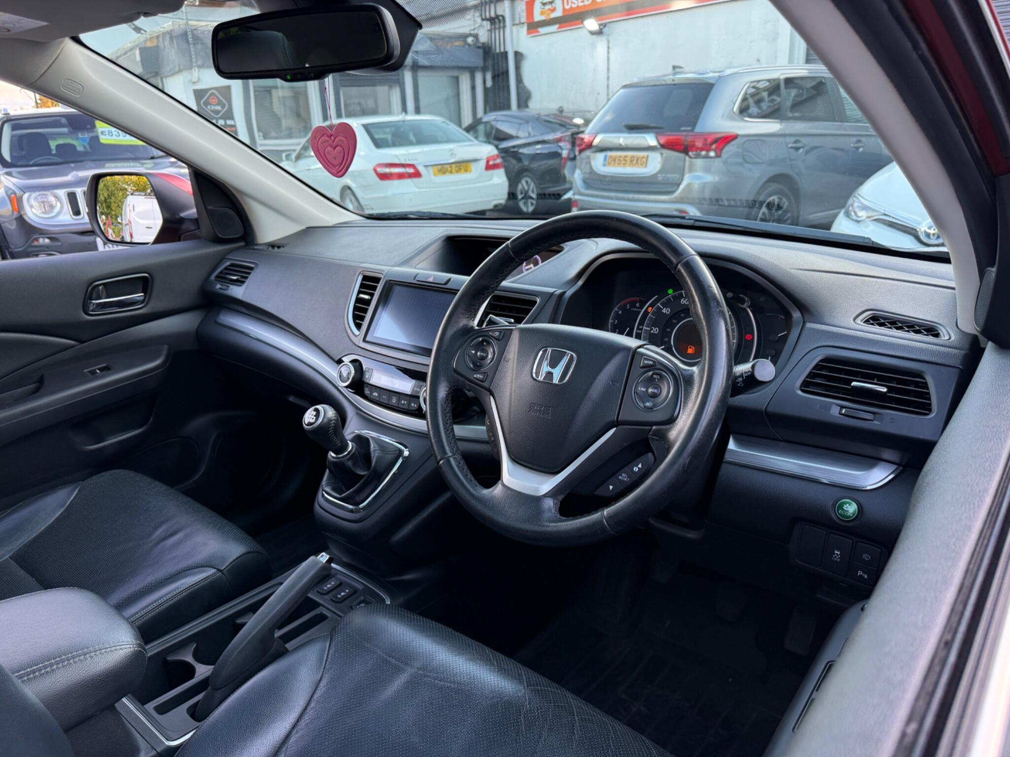 Honda CR-V - Image 33