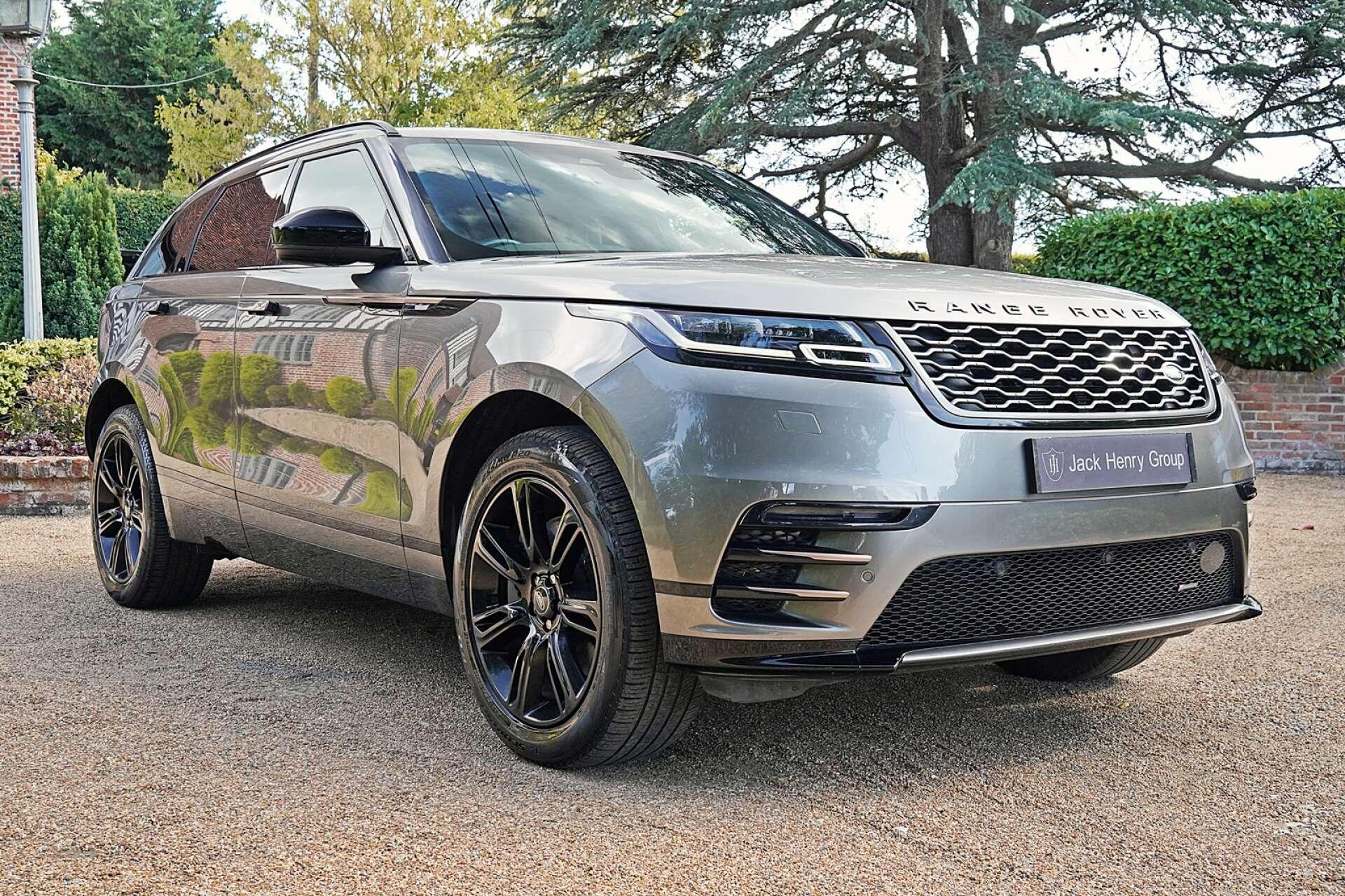 Land Rover Range Rover Velar view 9