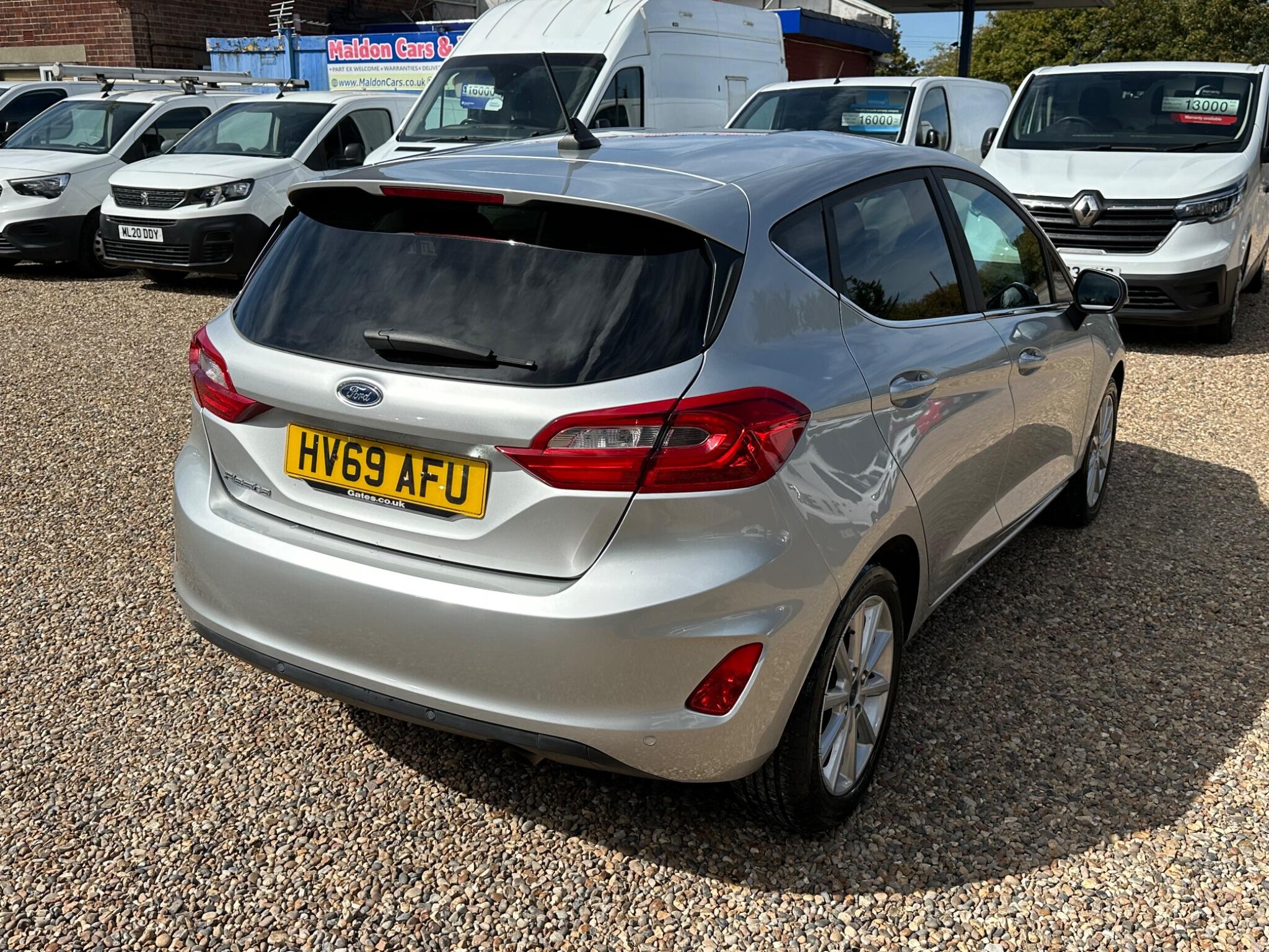 Ford Fiesta view 5