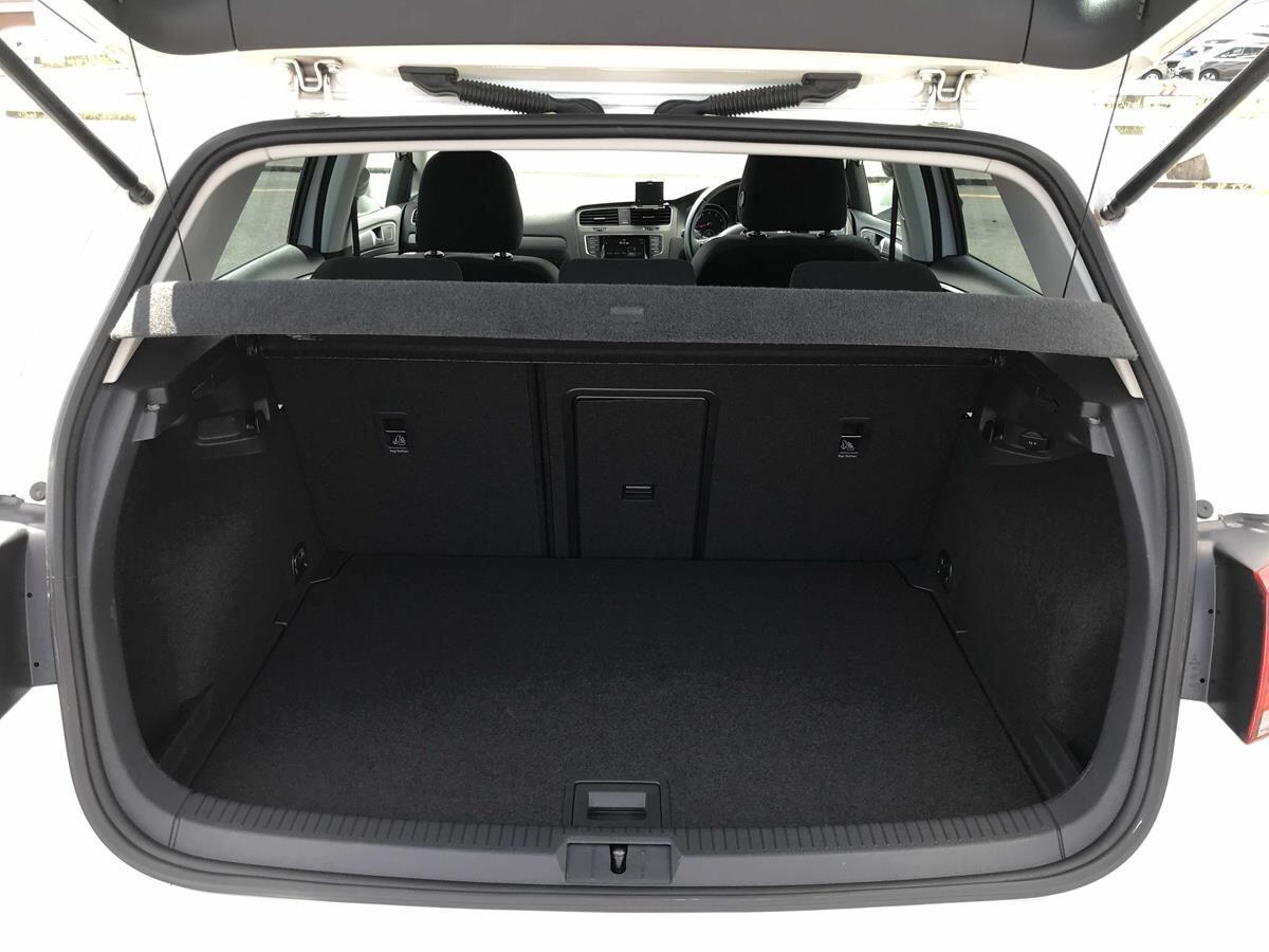 Volkswagen Golf view 7
