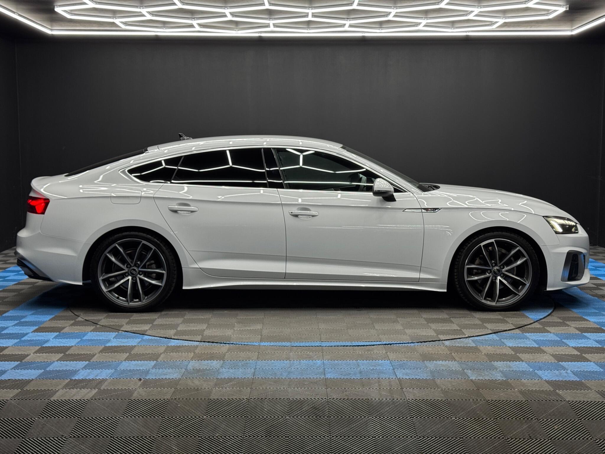 Audi A5 view 4