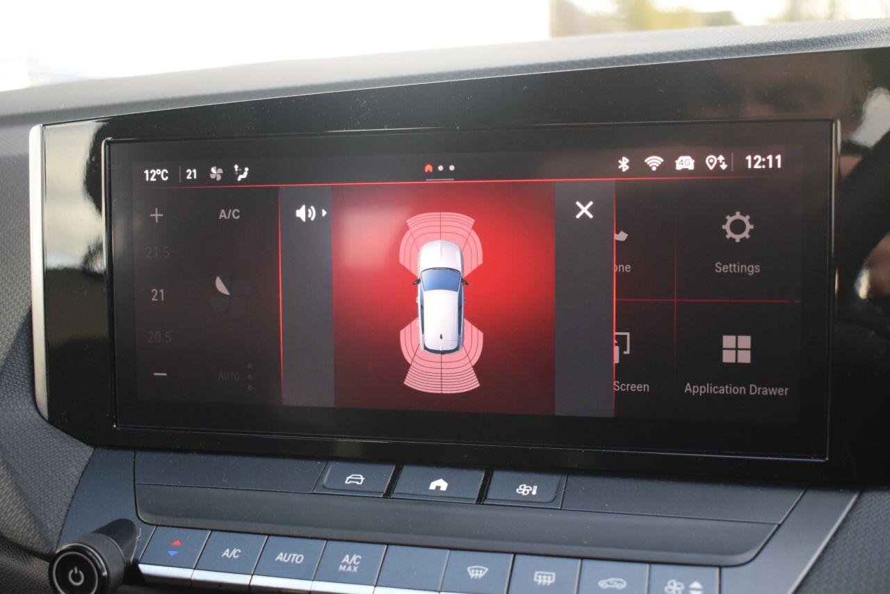 Vauxhall Astra view 2