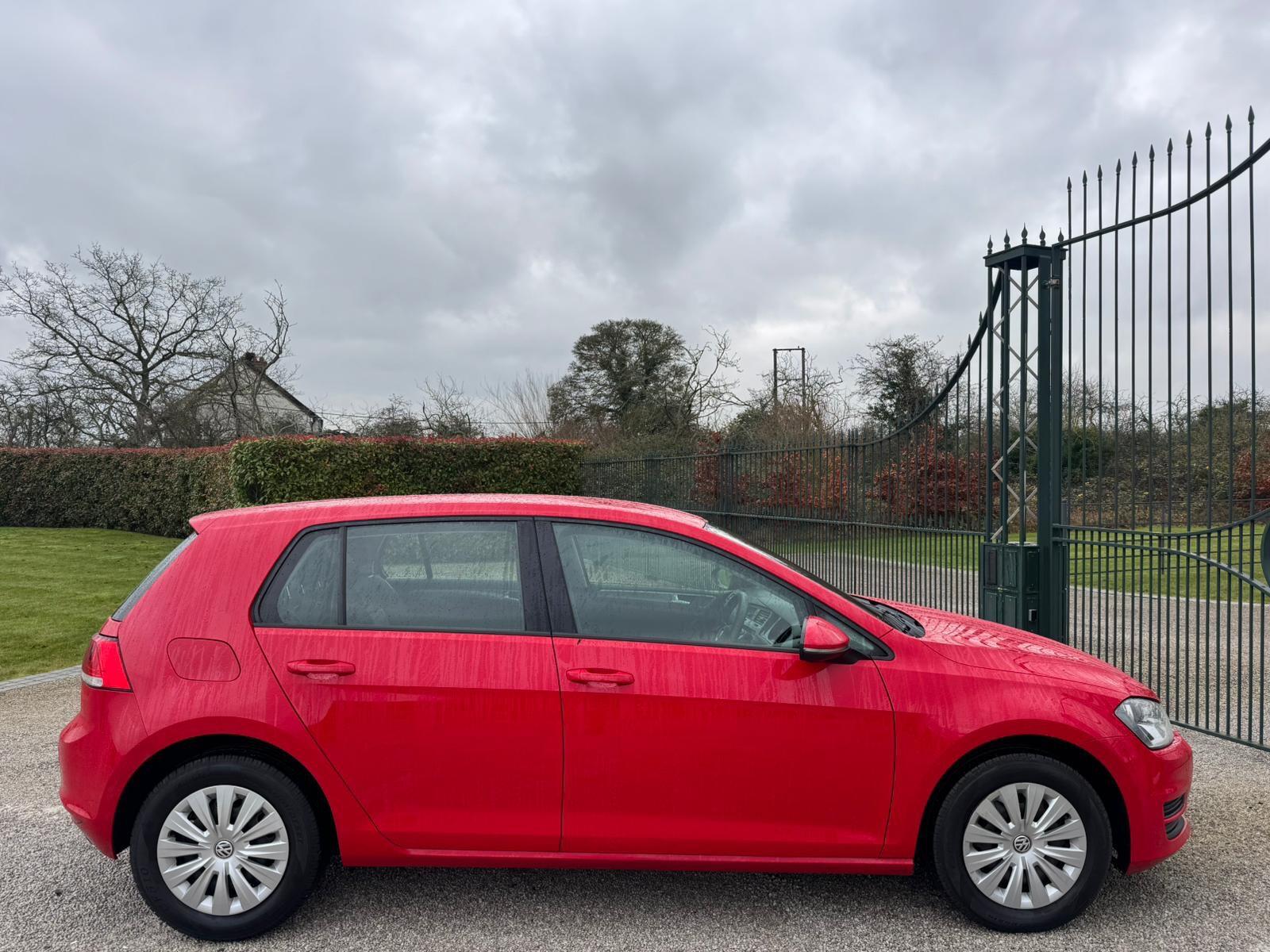2015 Volkswagen Golf image 7