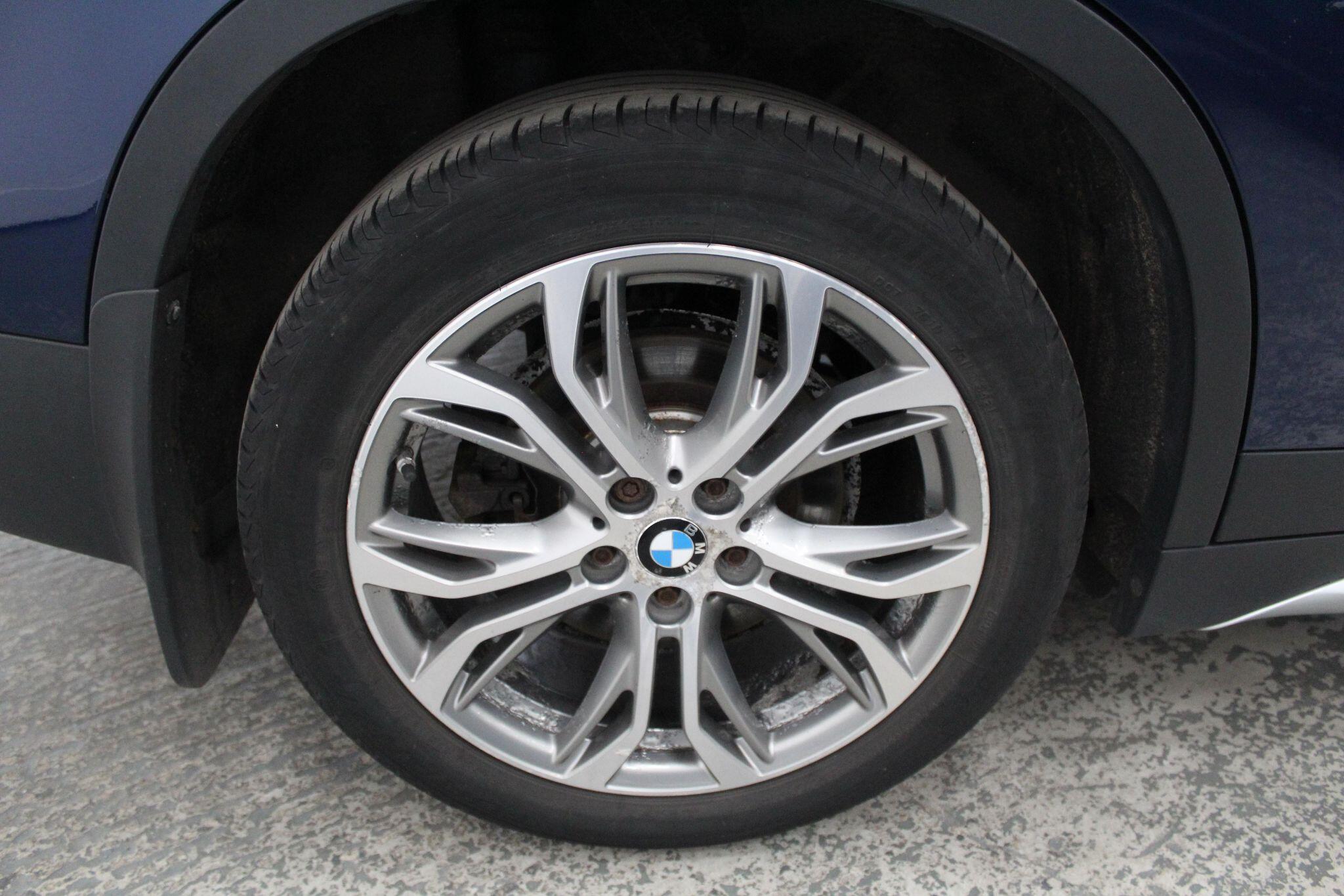 BMW X1 view 56