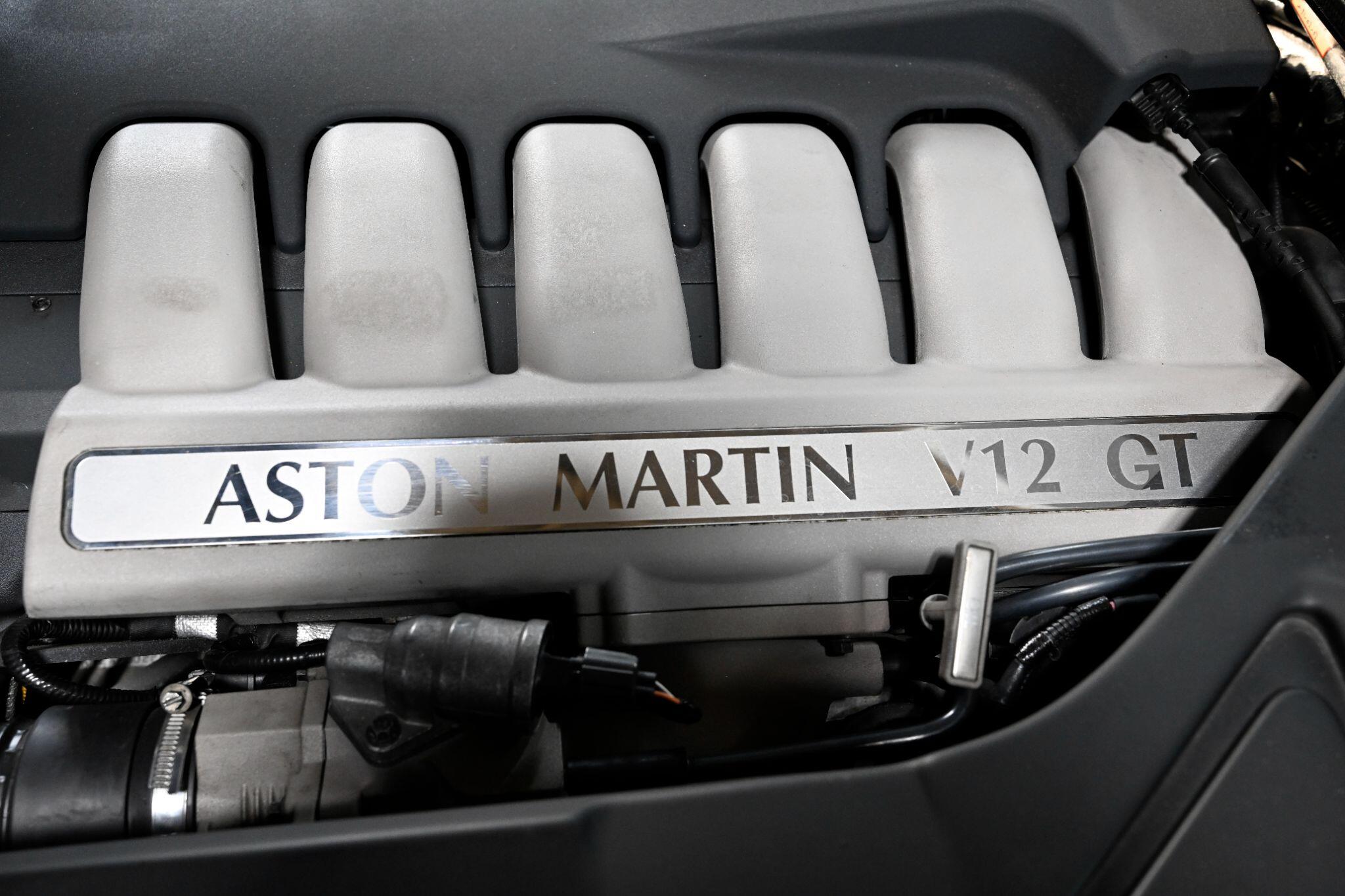 Aston Martin DB7 view 26