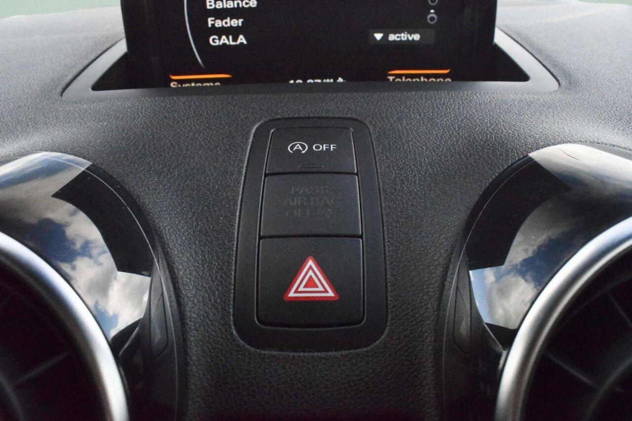 Audi S1 view 11