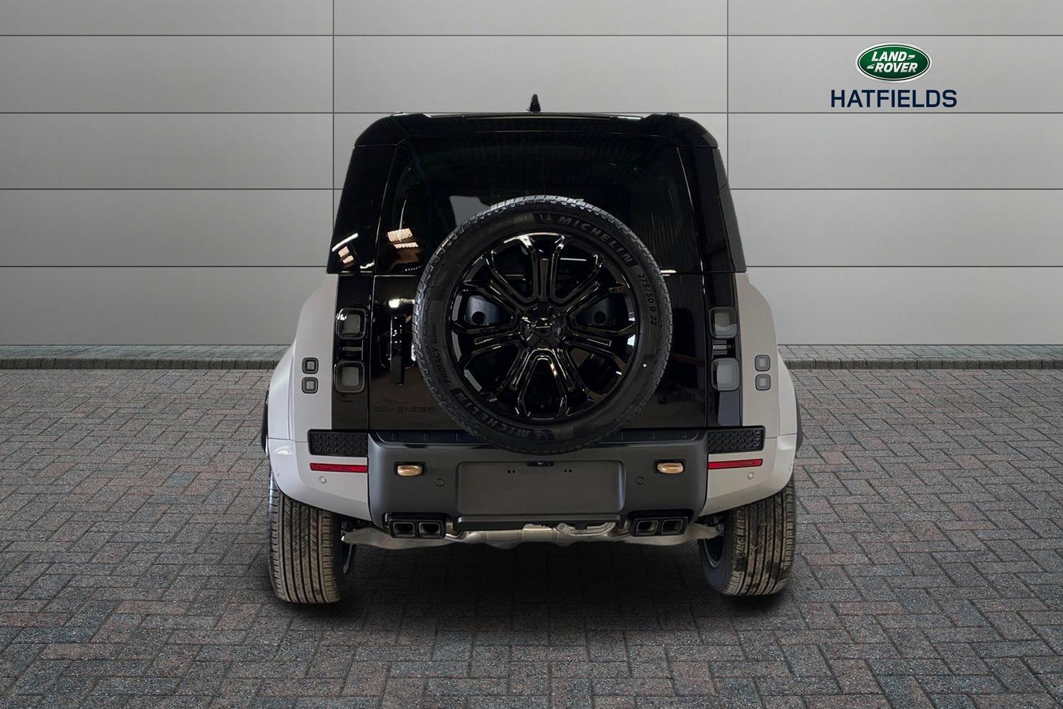 Land Rover Defender view 6
